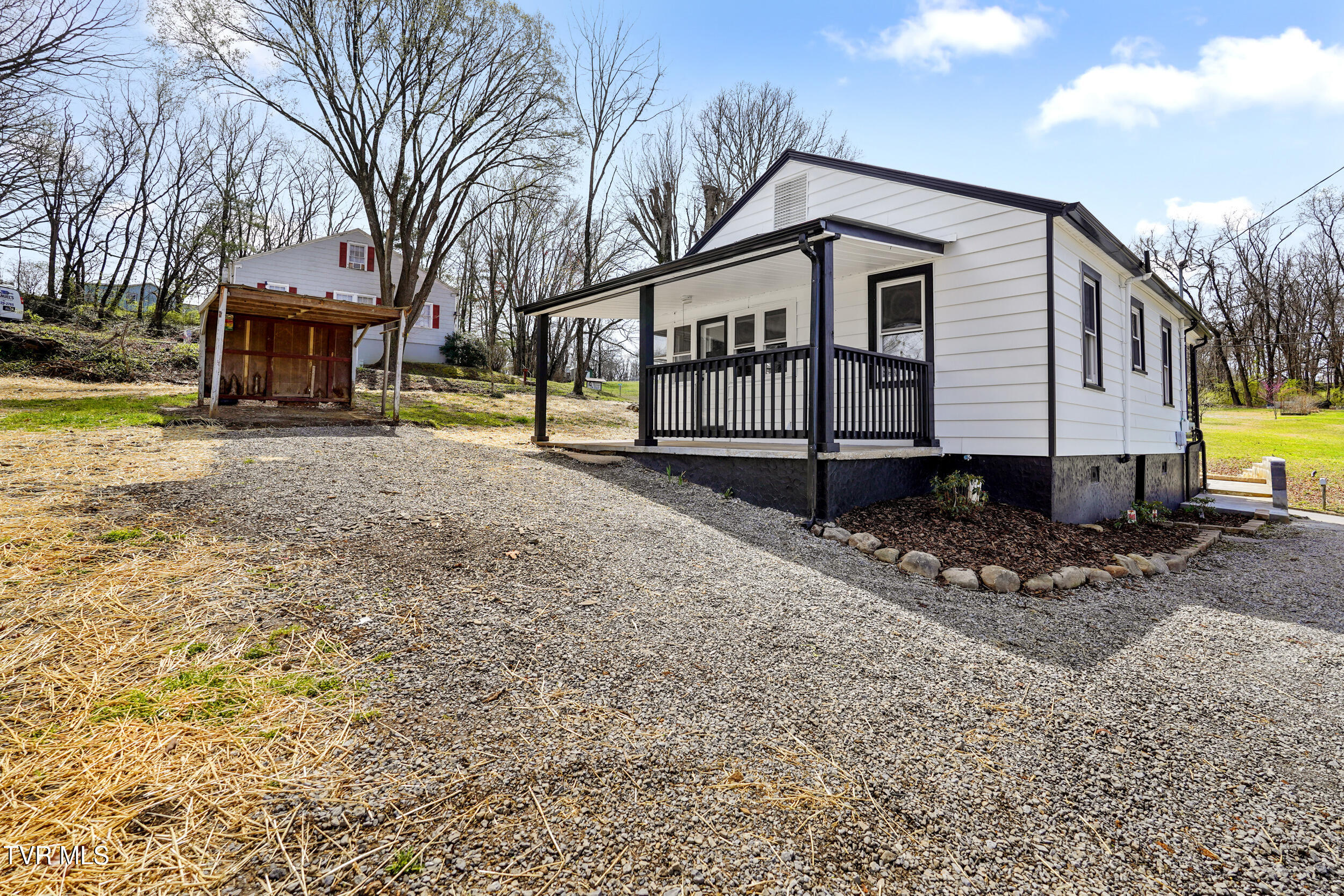 620 North Irish Street Property Photo 21