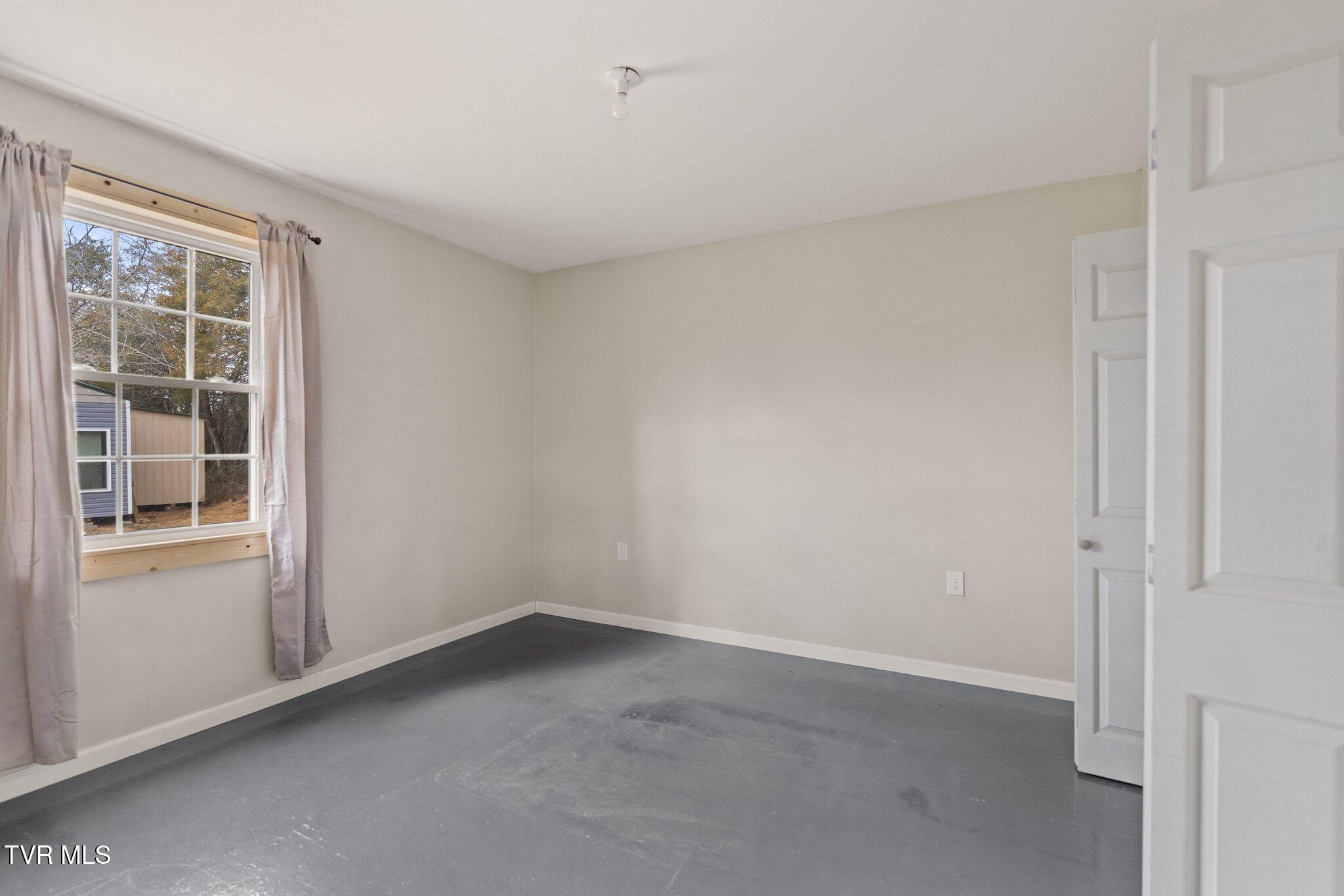 4580 Old Baileyton Road Property Photo 14