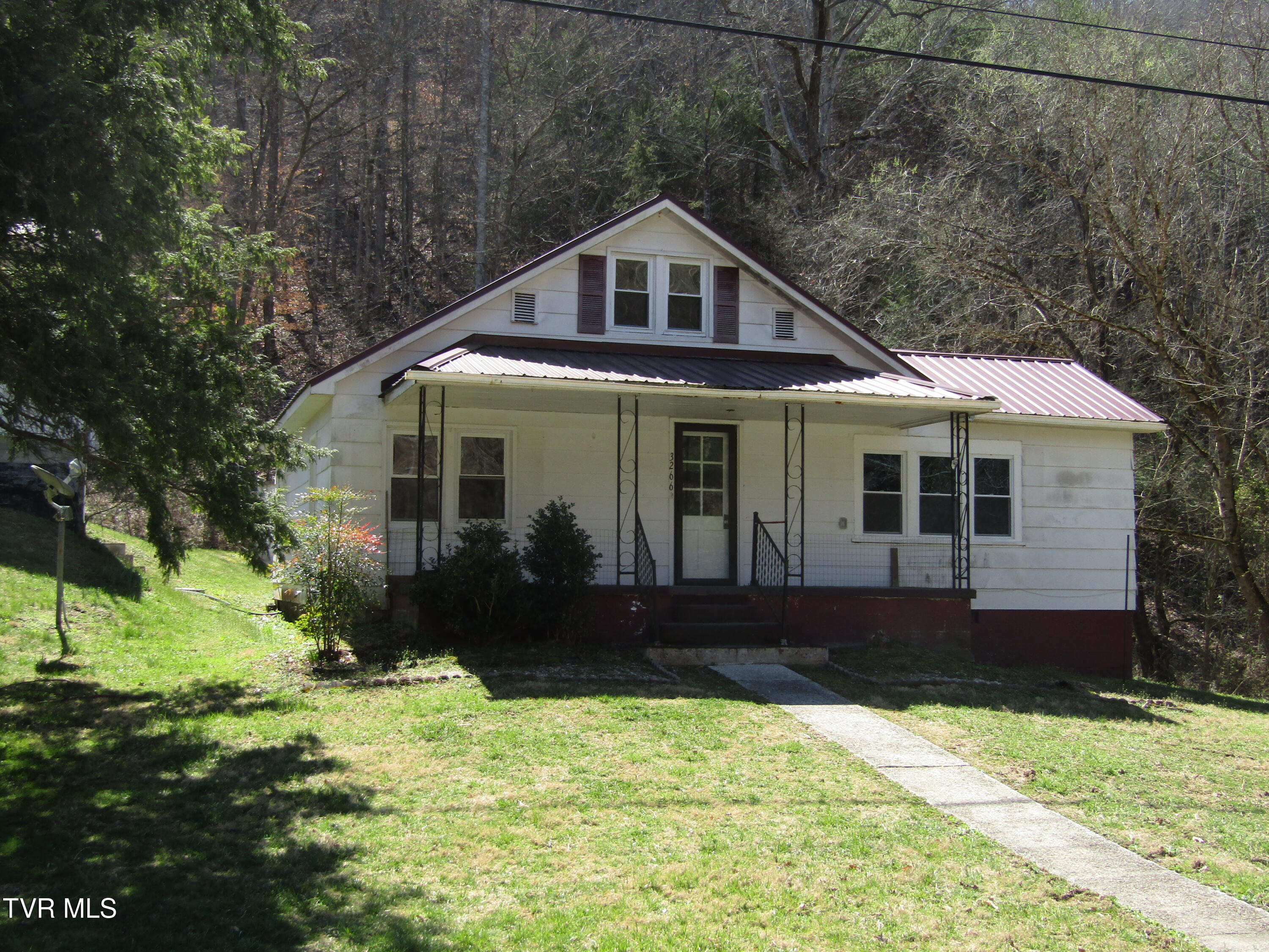 3266 Kyles Highway Property Photo