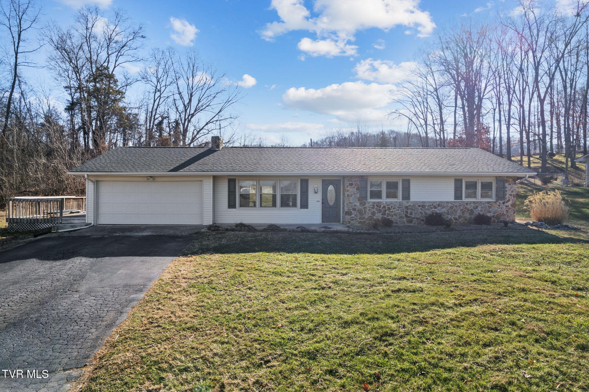 350 Boonesboro Road Property Photo 1