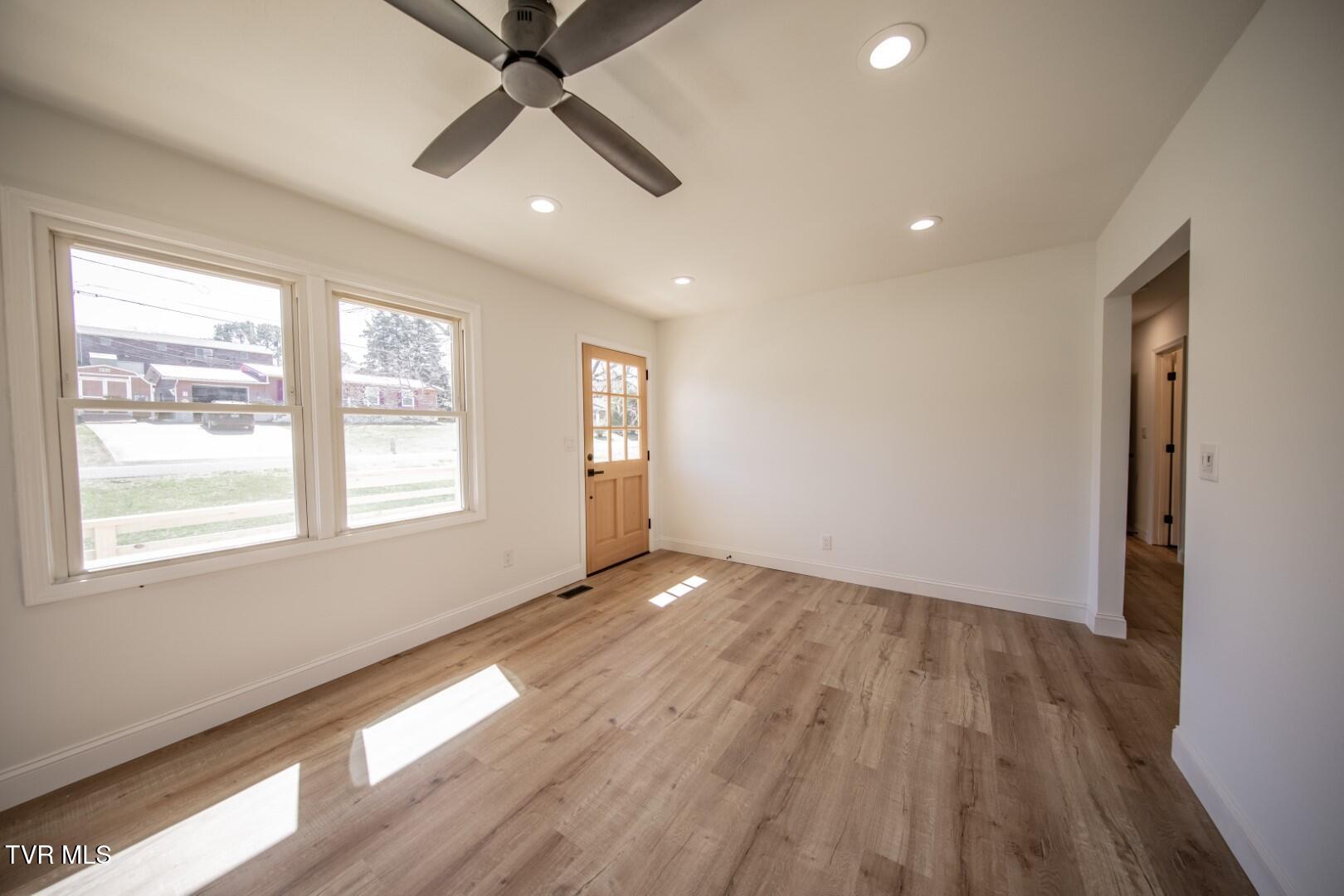 839 Navaho Dr Property Photo 4