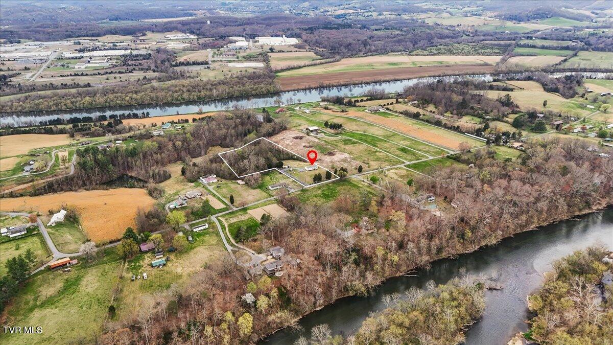 1615 Christian Bend Road Property Photo 4