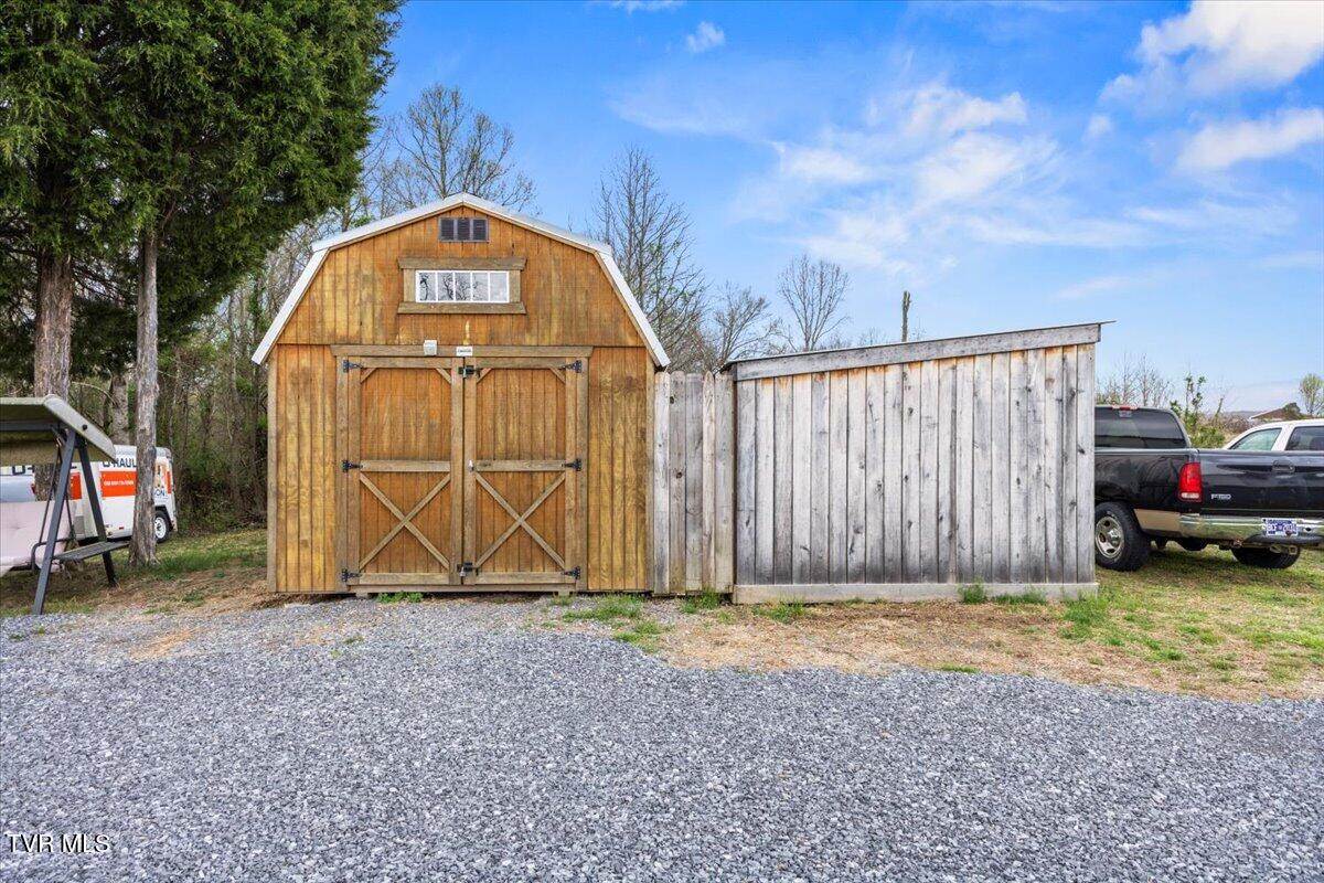 1615 Christian Bend Road Property Photo 32