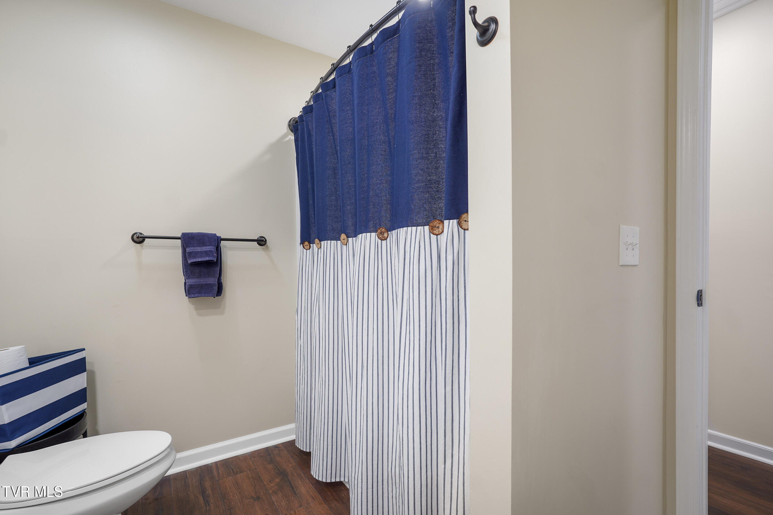 5060 Lake Forest Drive Property Photo 19