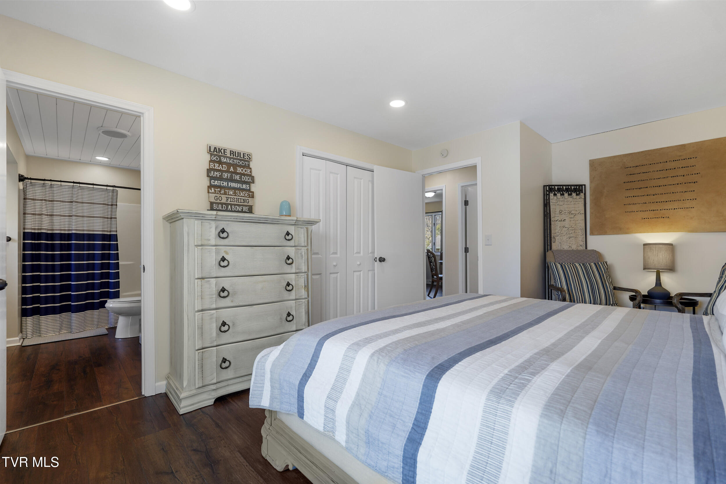 5060 Lake Forest Drive Property Photo 26