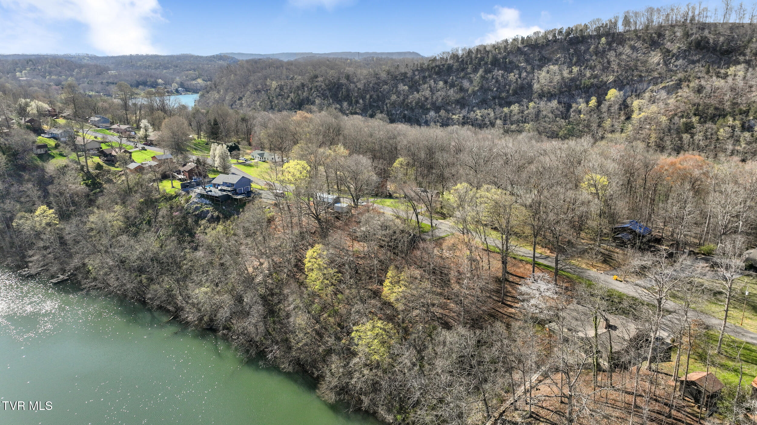 5060 Lake Forest Drive Property Photo 41
