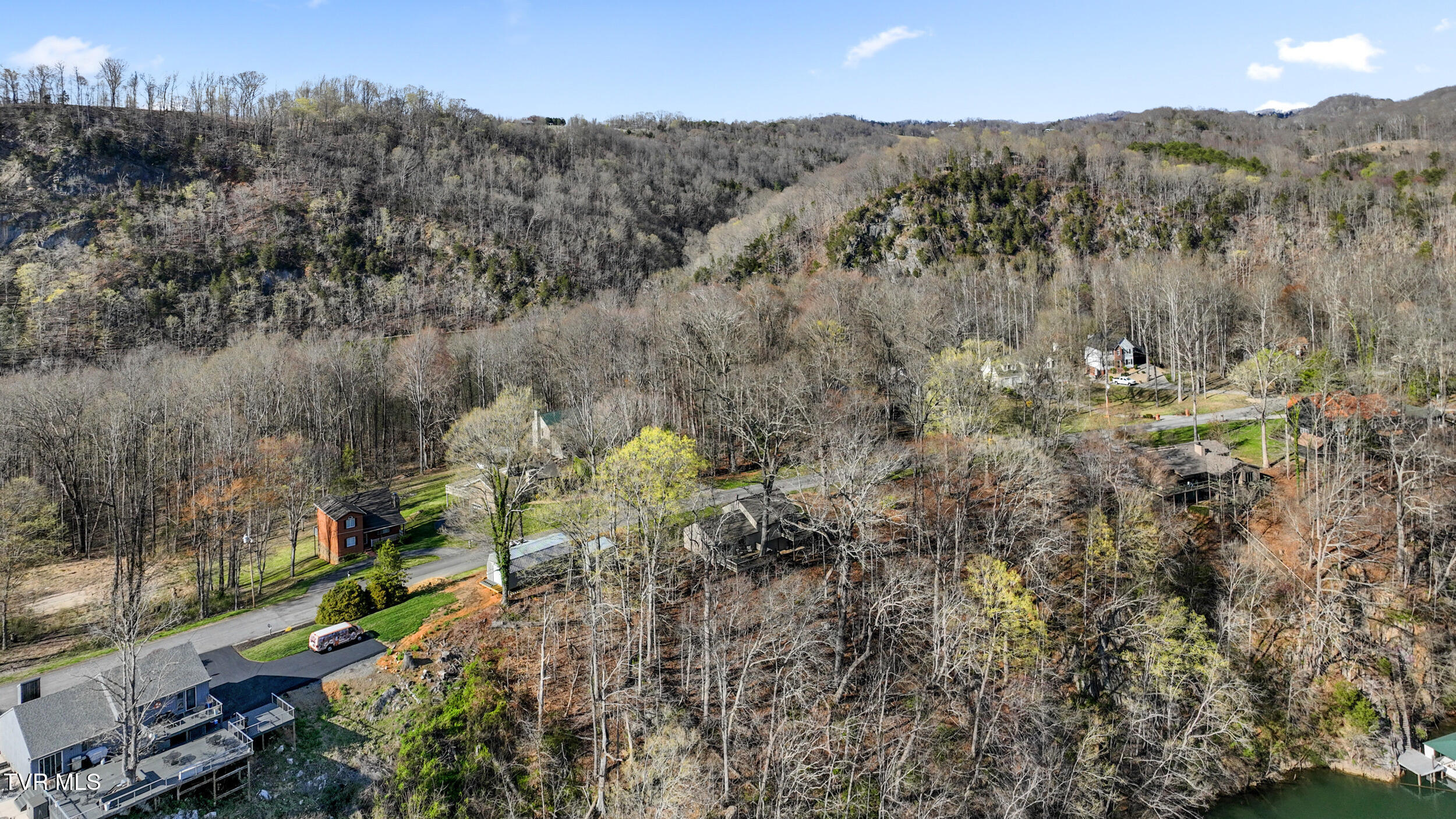 5060 Lake Forest Drive Property Photo 45
