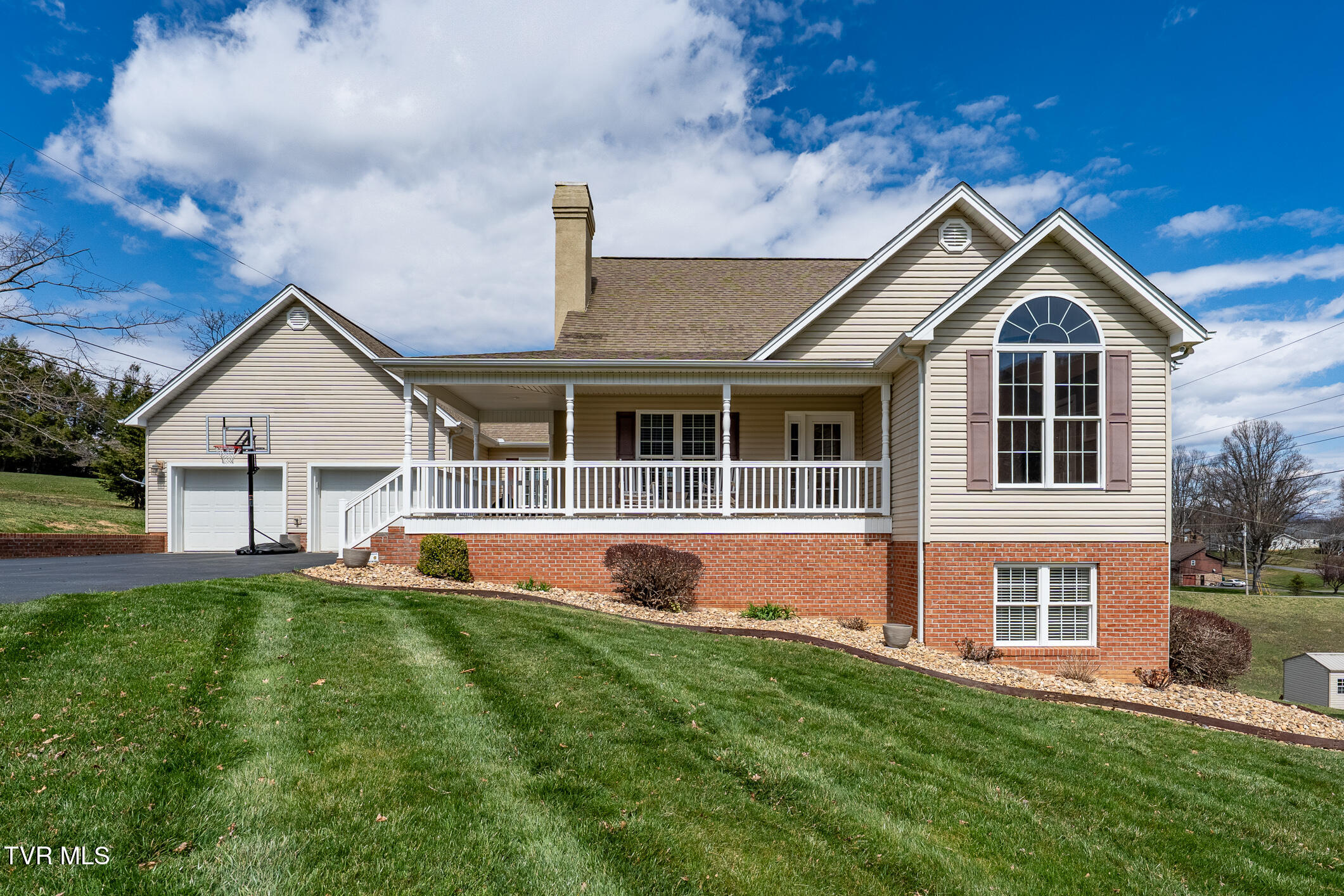 128 Echo Lane Lane Property Photo
