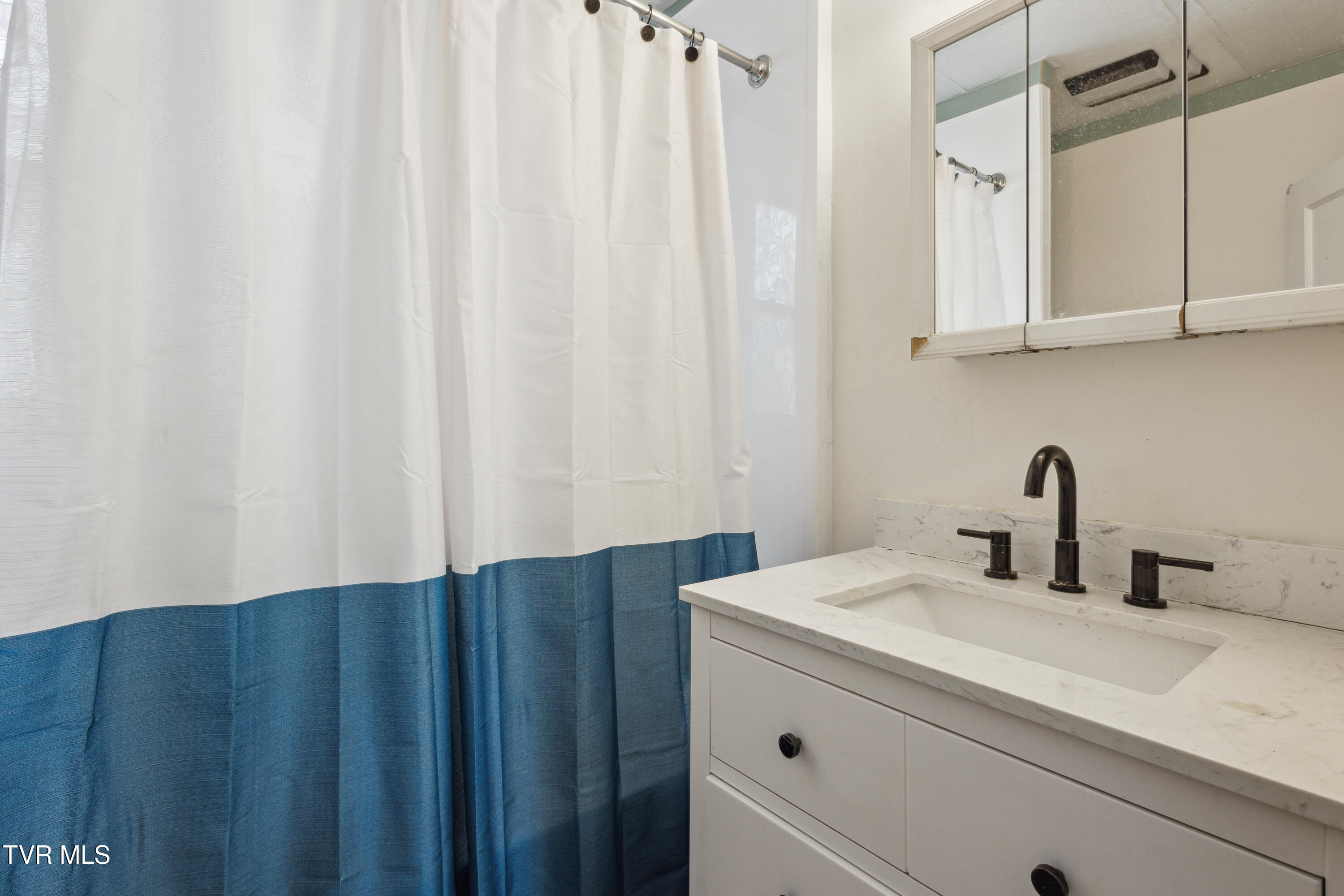 102 West Locust Street Property Photo 26