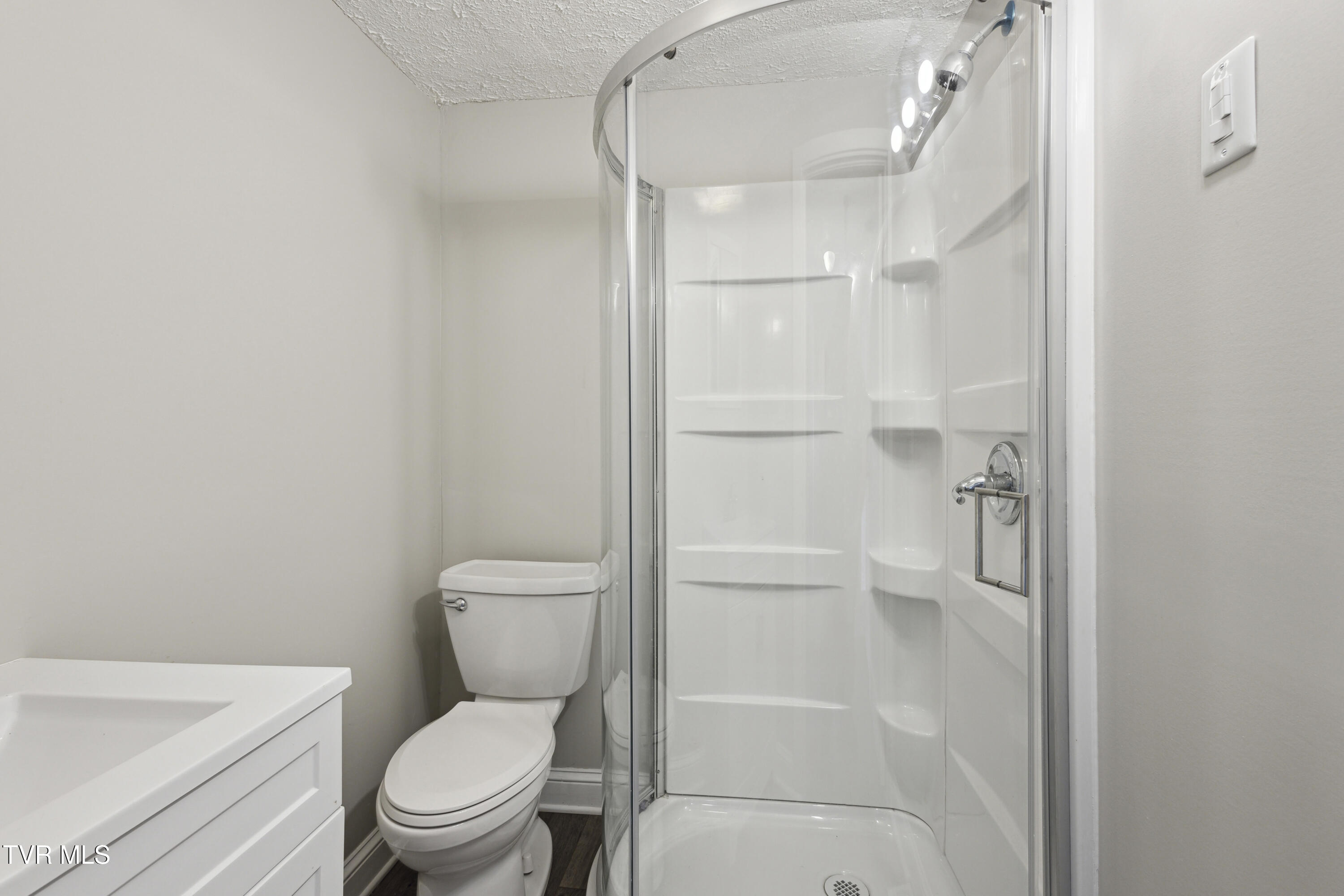 2914 Bay St Property Photo 17