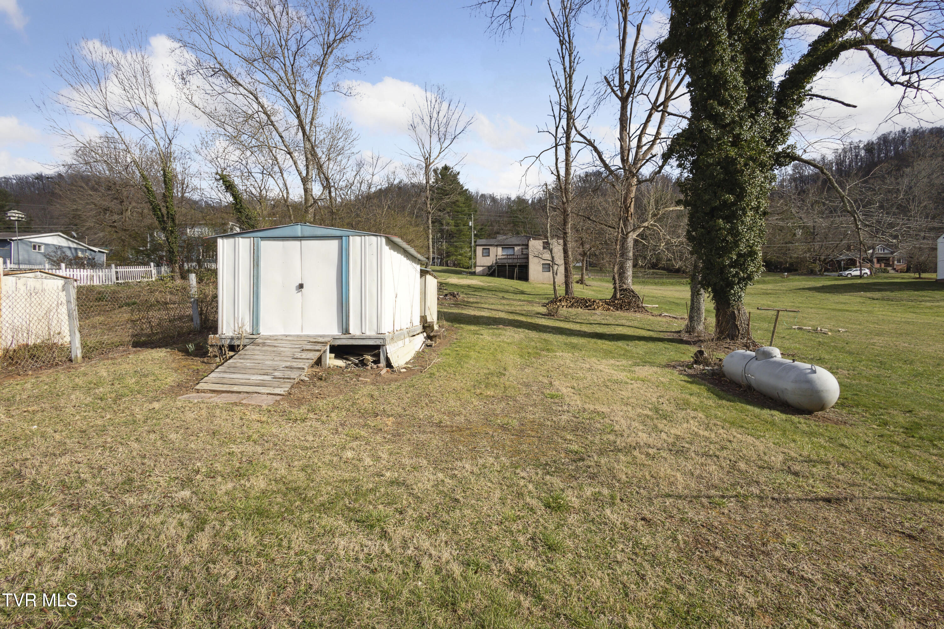 2914 Bay St Property Photo 19