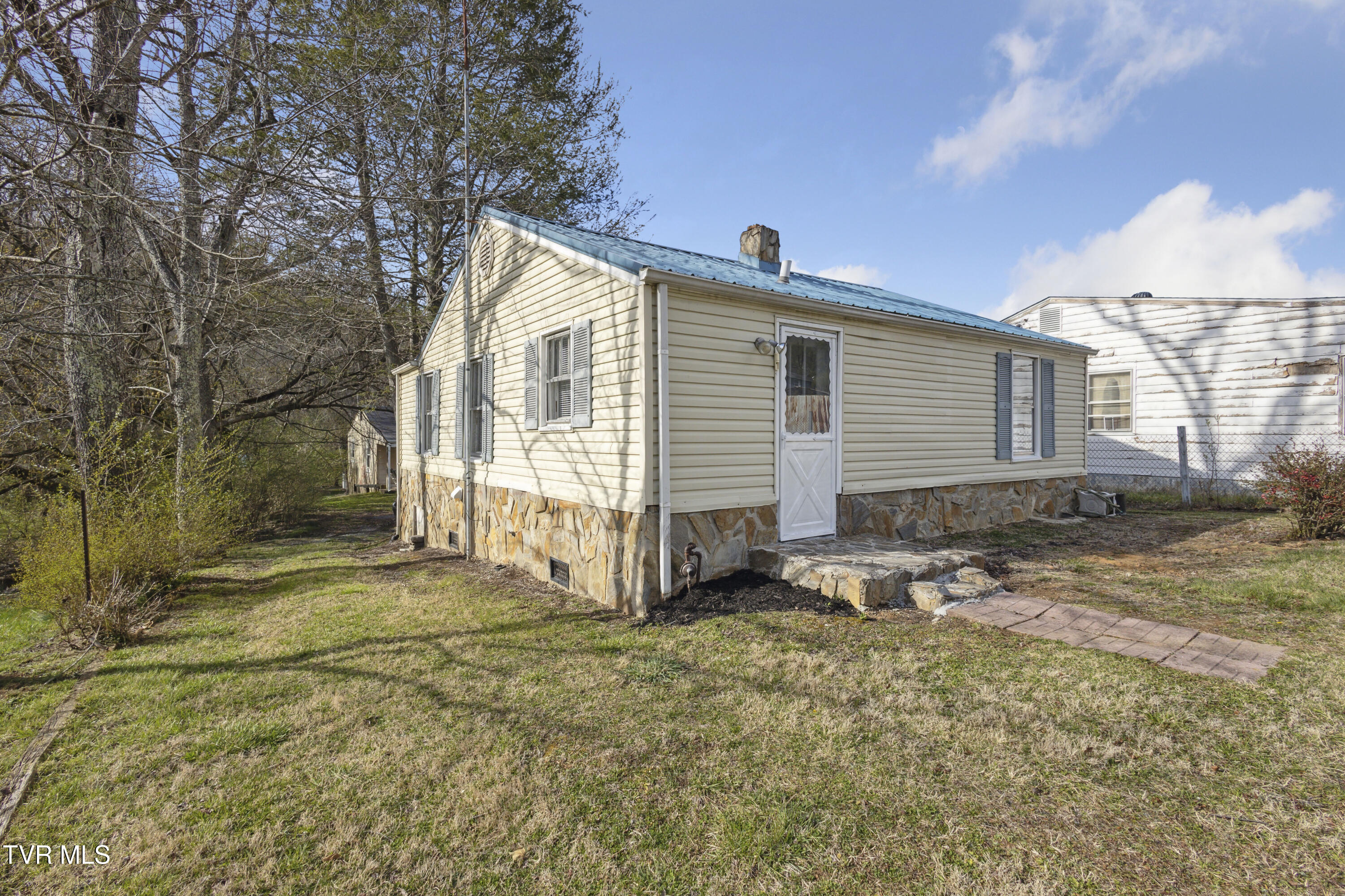 2914 Bay St Property Photo 20