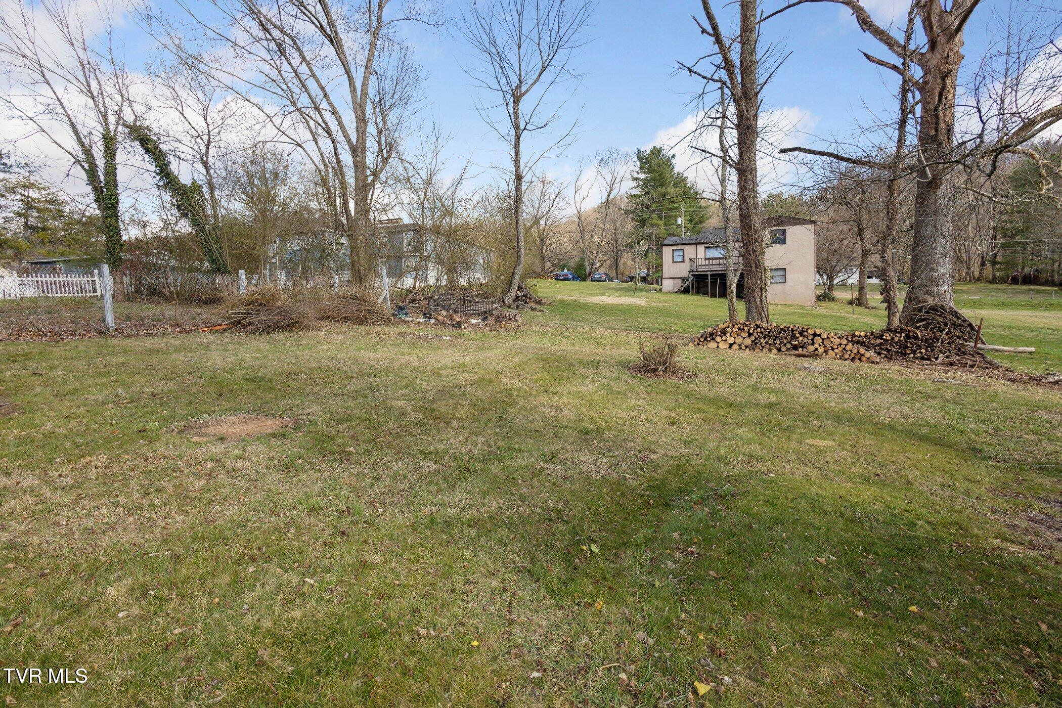 2914 Bay St Property Photo 21