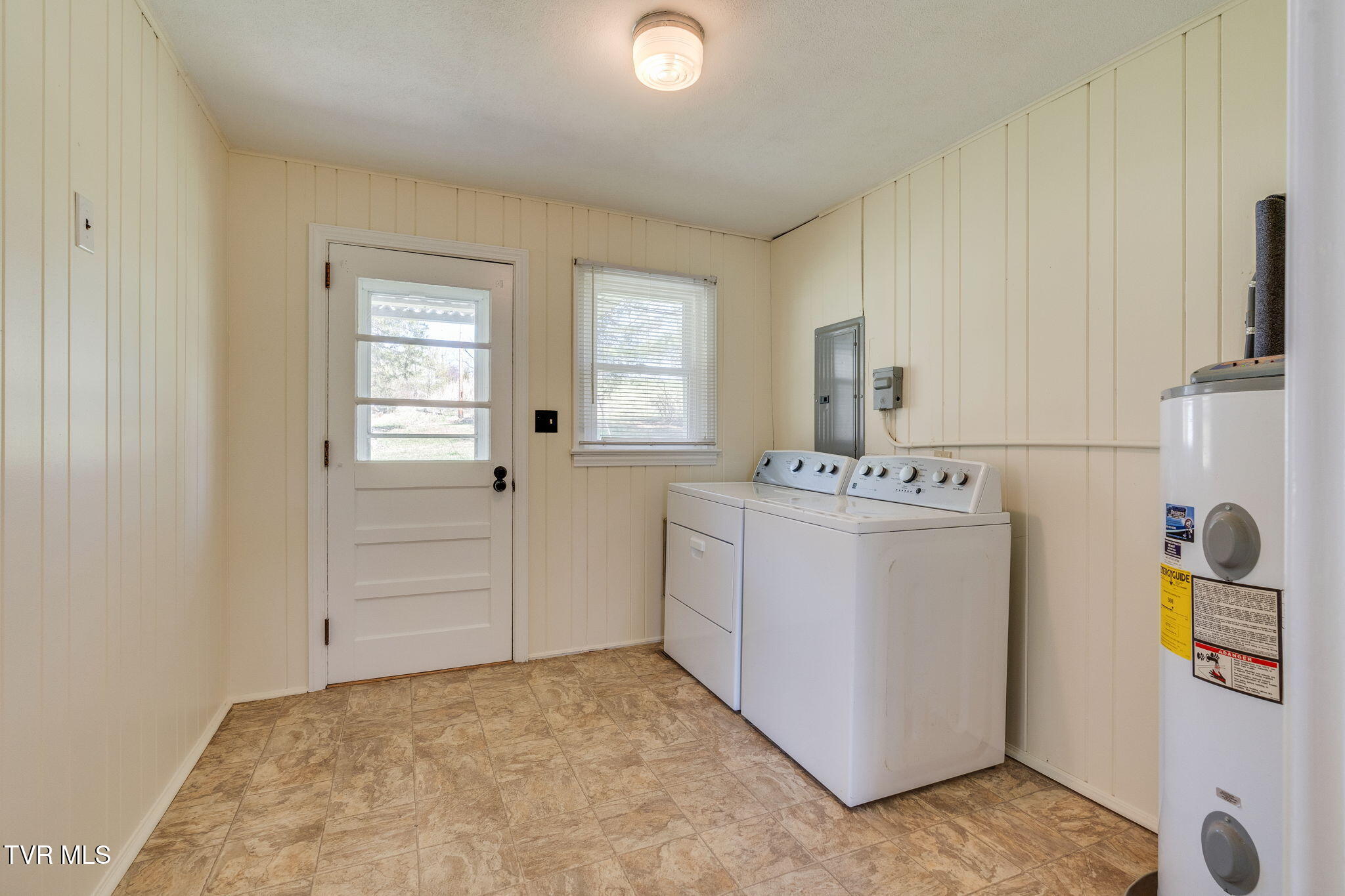 24 Greenway Street Property Photo 11