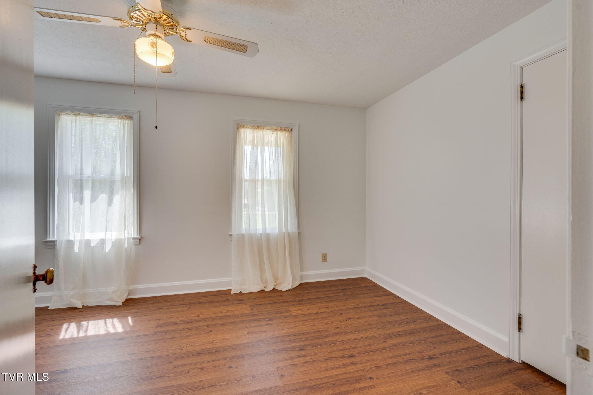 24 Greenway Street Property Photo 16