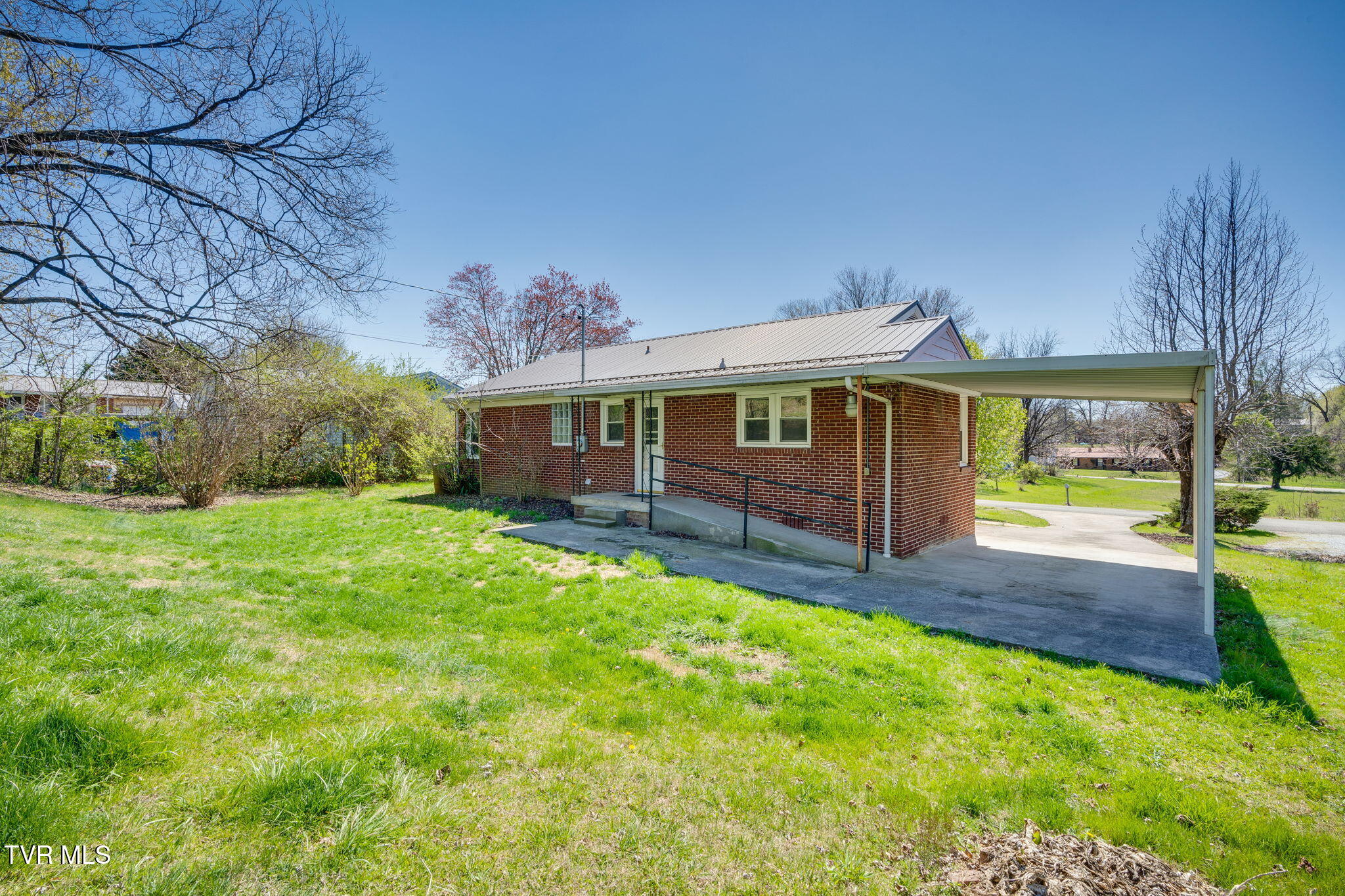24 Greenway Street Property Photo 21
