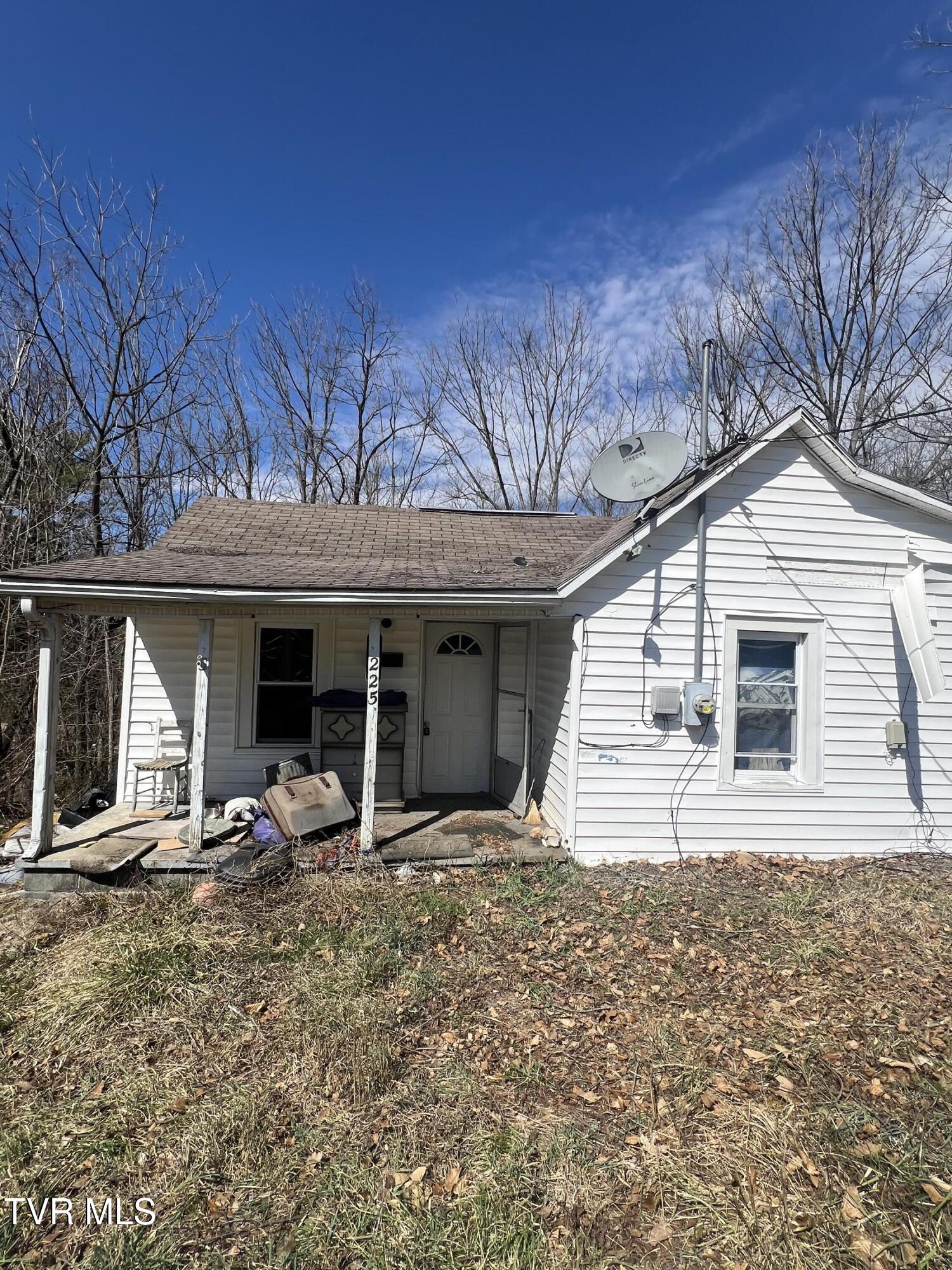 225 Georgia Street Property Photo 2
