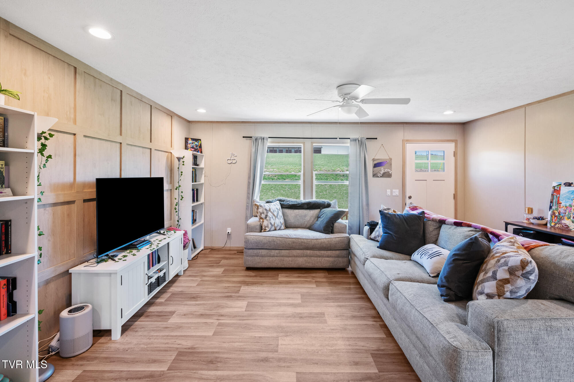 4508 Weaver Pike Property Photo 11