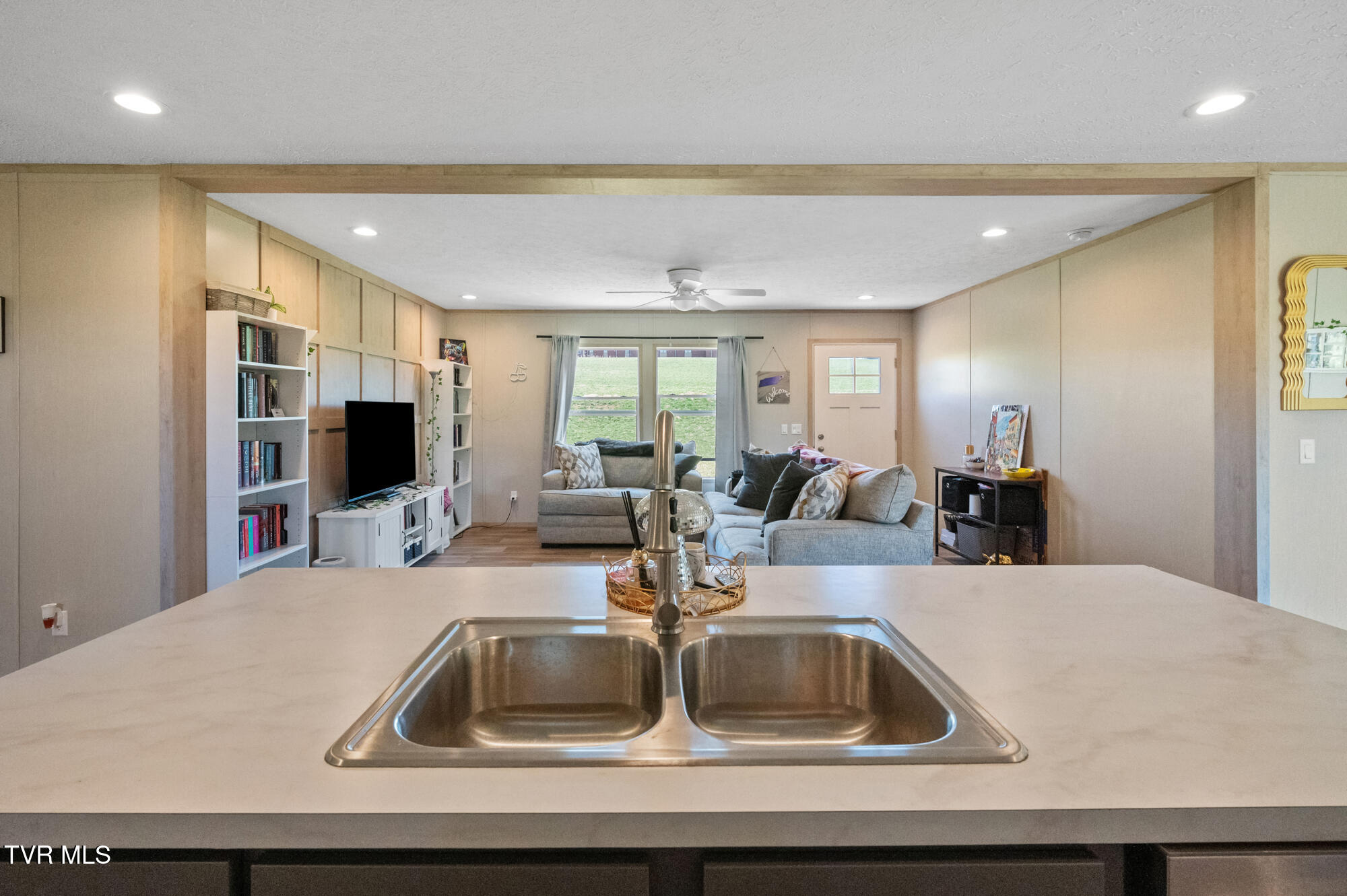 4508 Weaver Pike Property Photo 16
