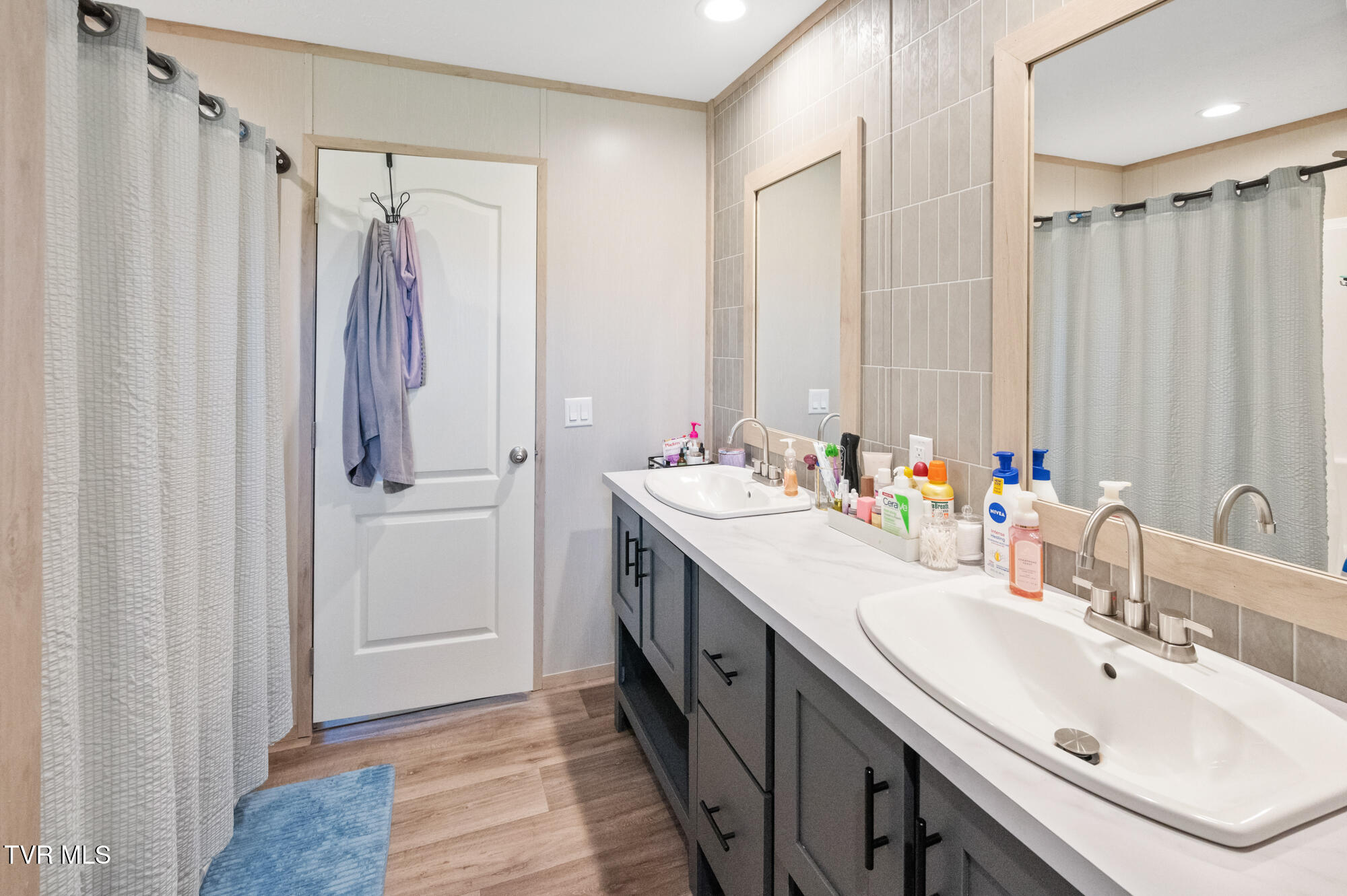 4508 Weaver Pike Property Photo 28