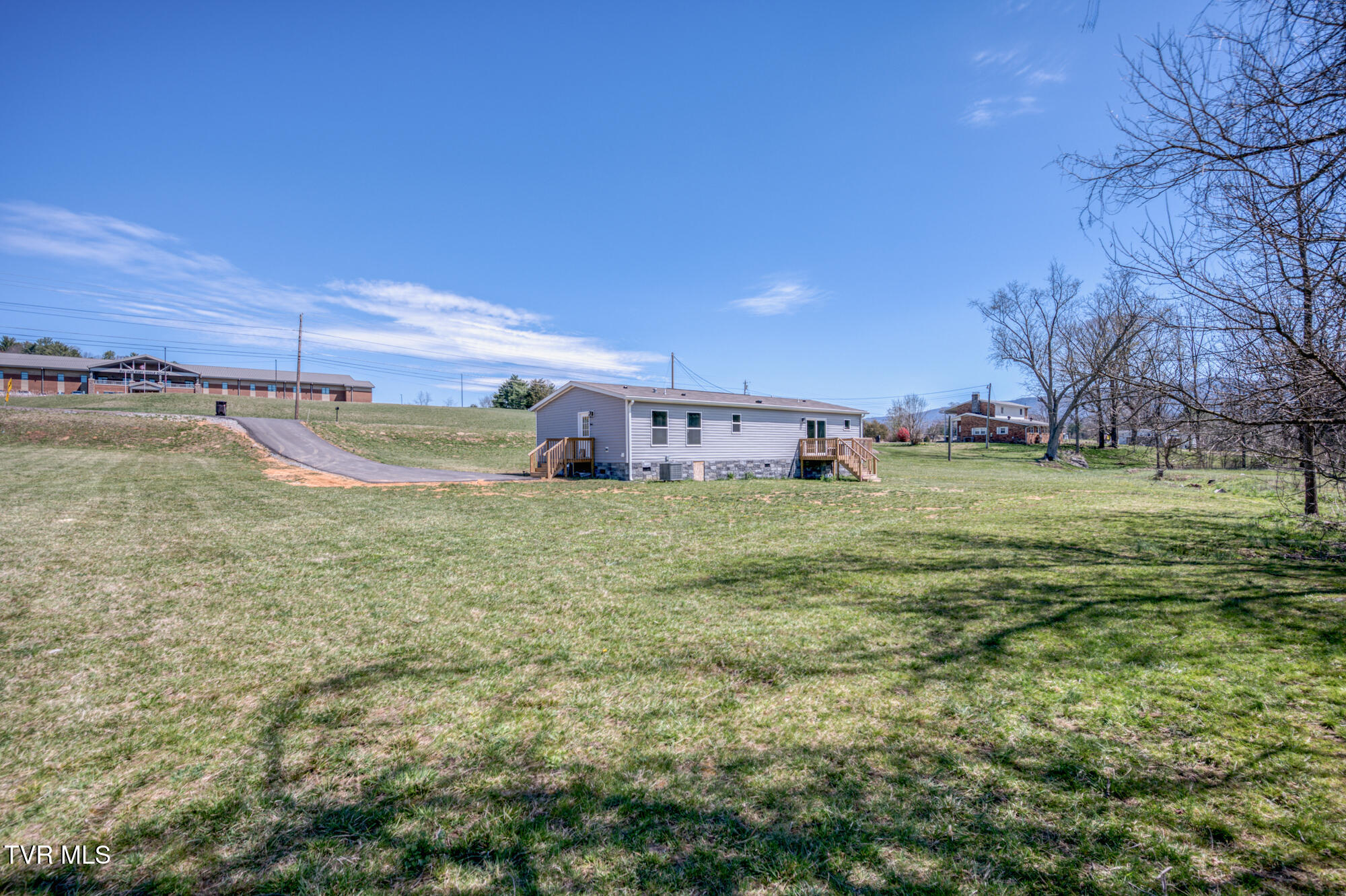 4508 Weaver Pike Property Photo 29