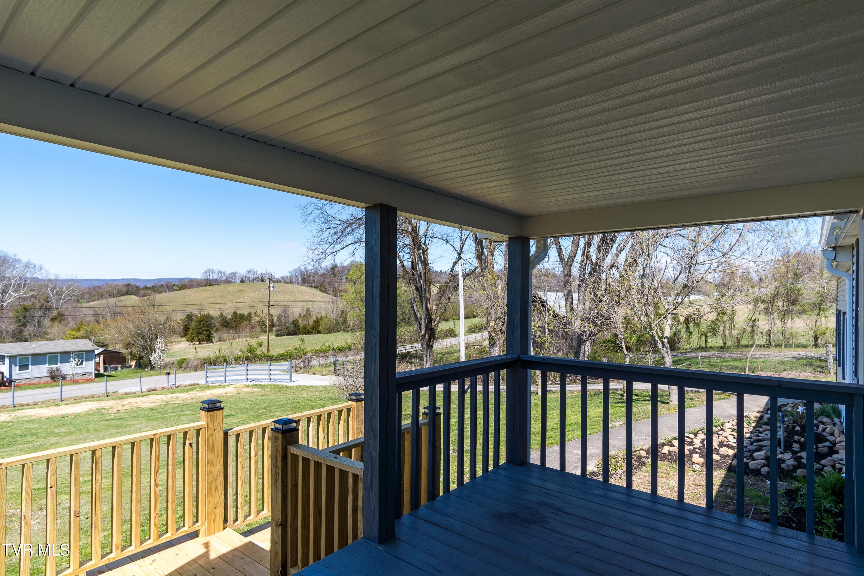1400 West Pines Road Property Photo 8
