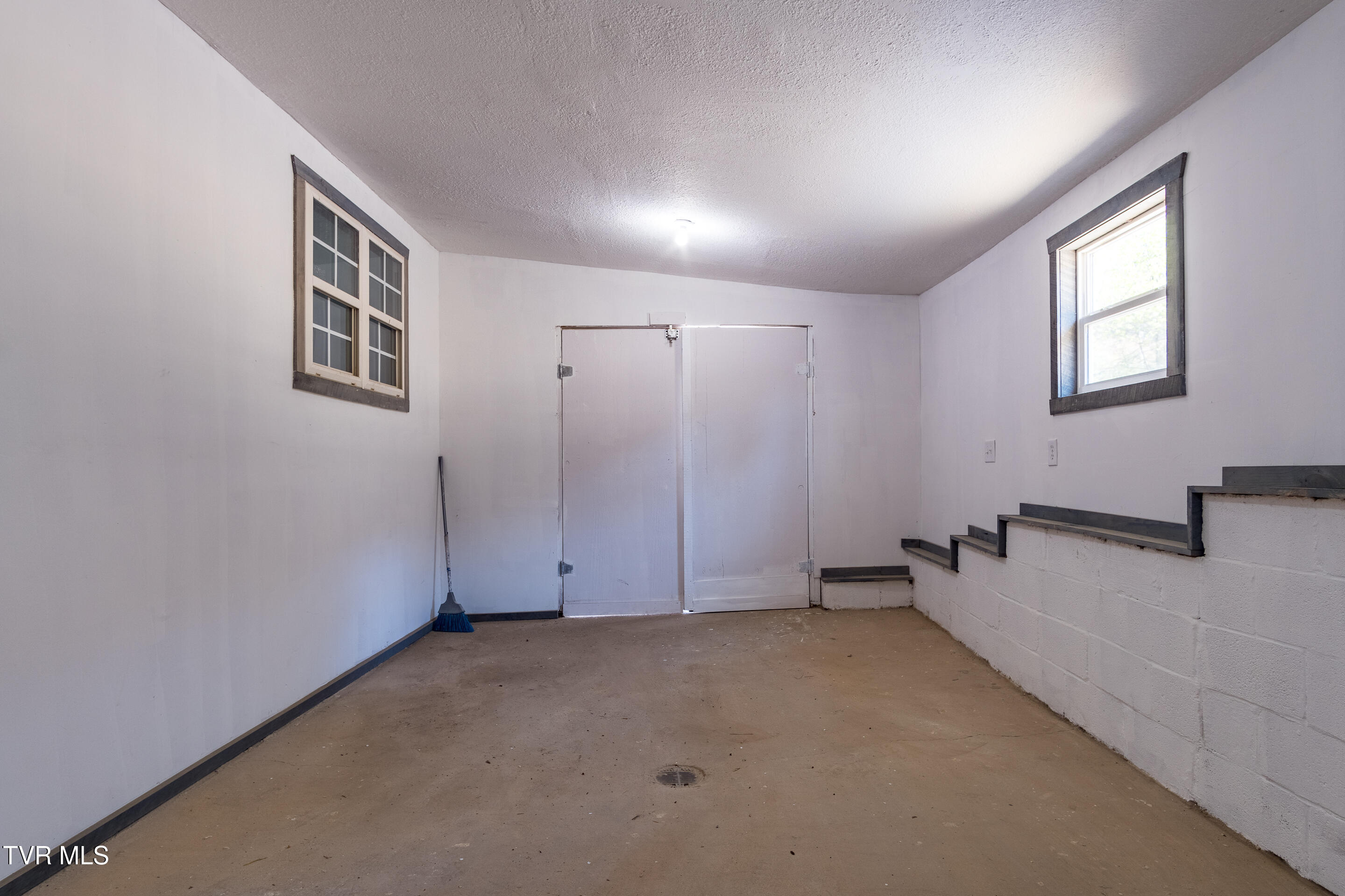 1400 West Pines Road Property Photo 36