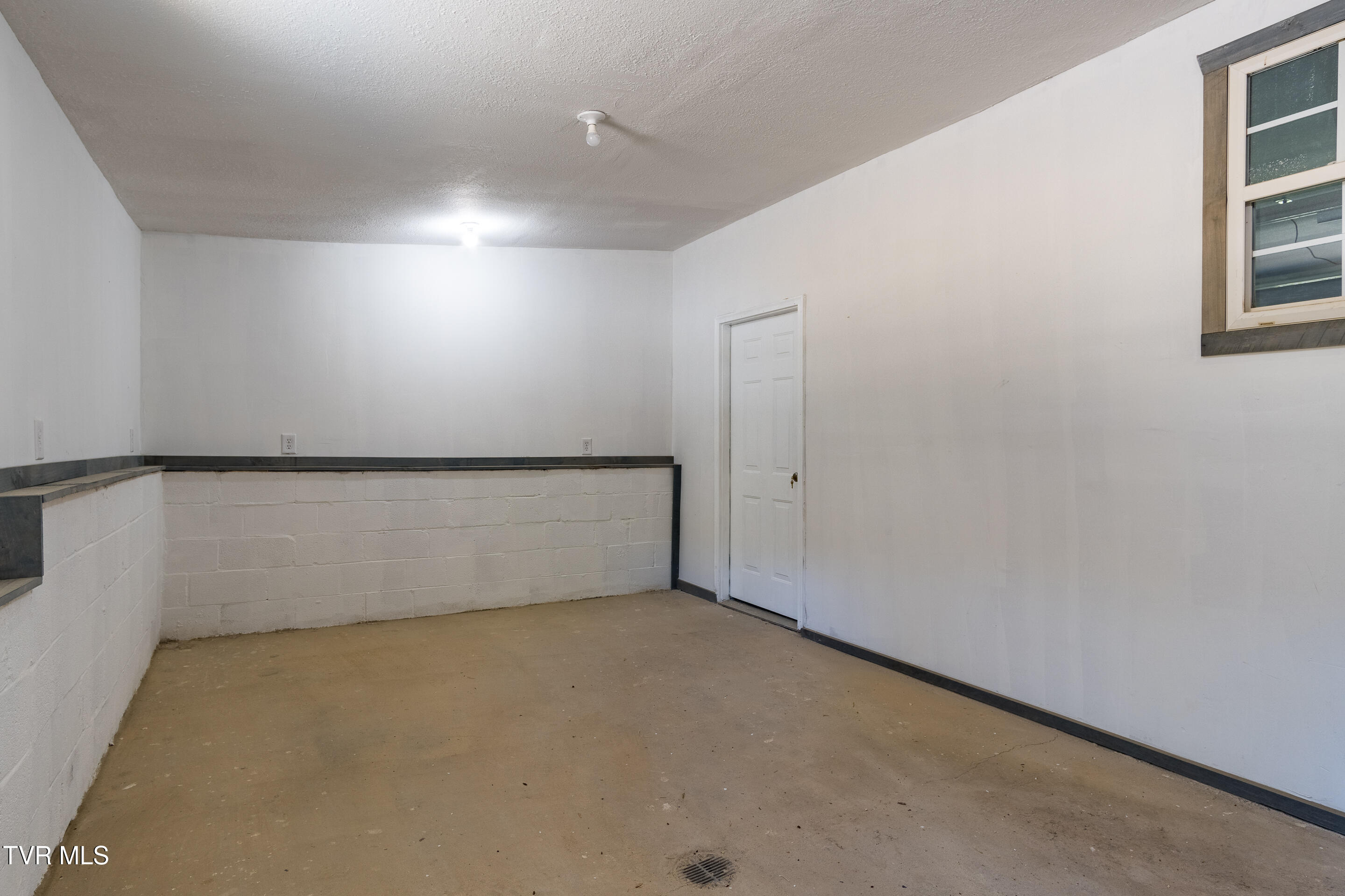 1400 West Pines Road Property Photo 37