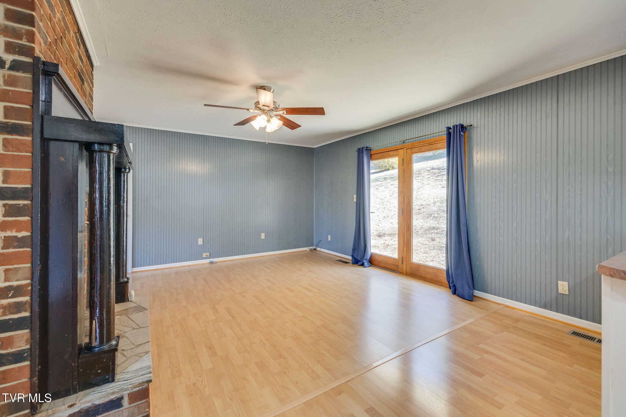 1820 Veterans Memorial Highway Property Photo 14