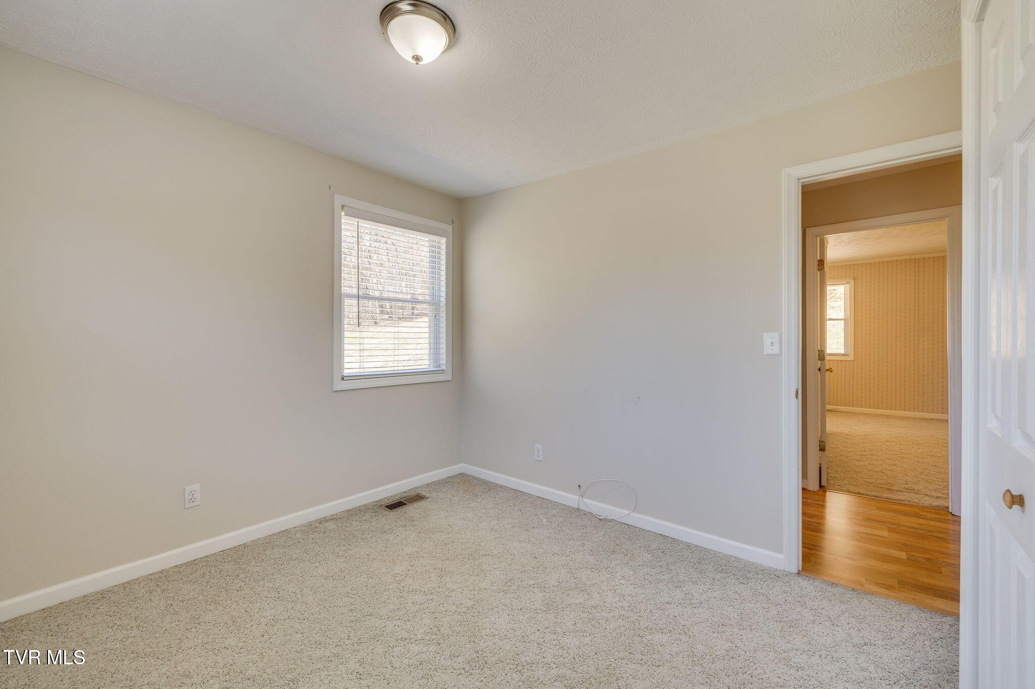 1820 Veterans Memorial Highway Property Photo 21