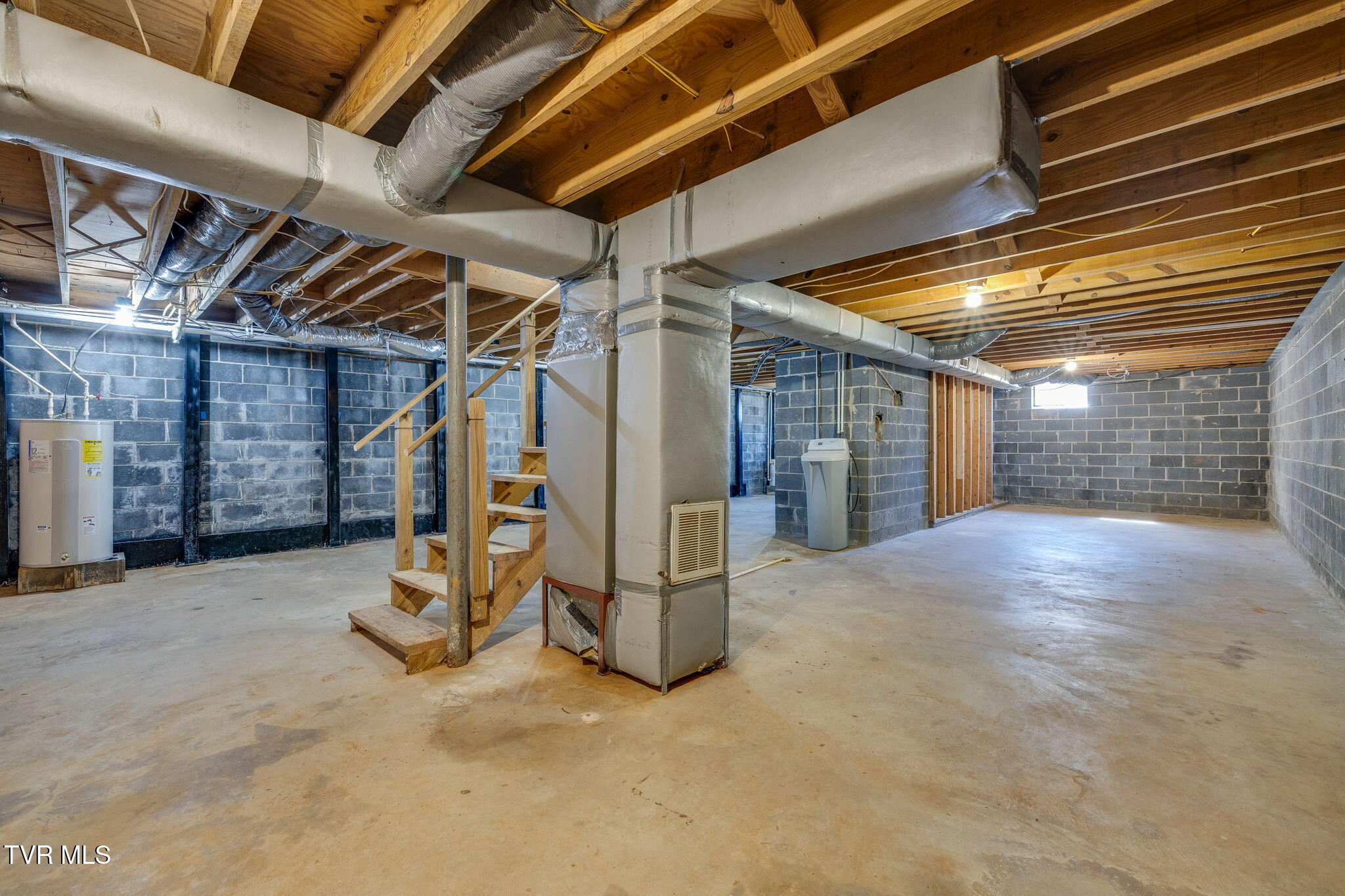 1820 Veterans Memorial Highway Property Photo 30