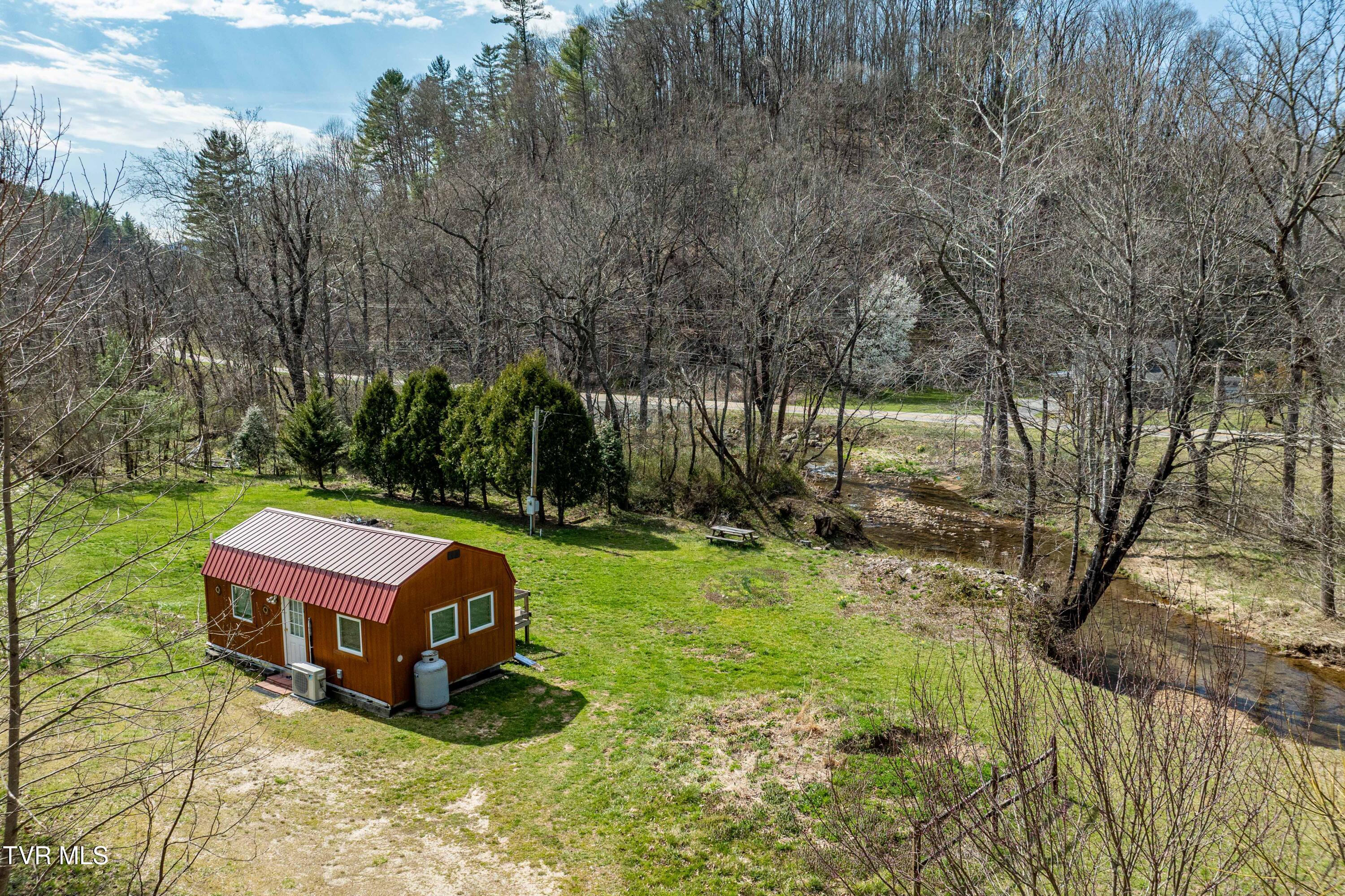 672 Stage Coach Loop Property Photo 1