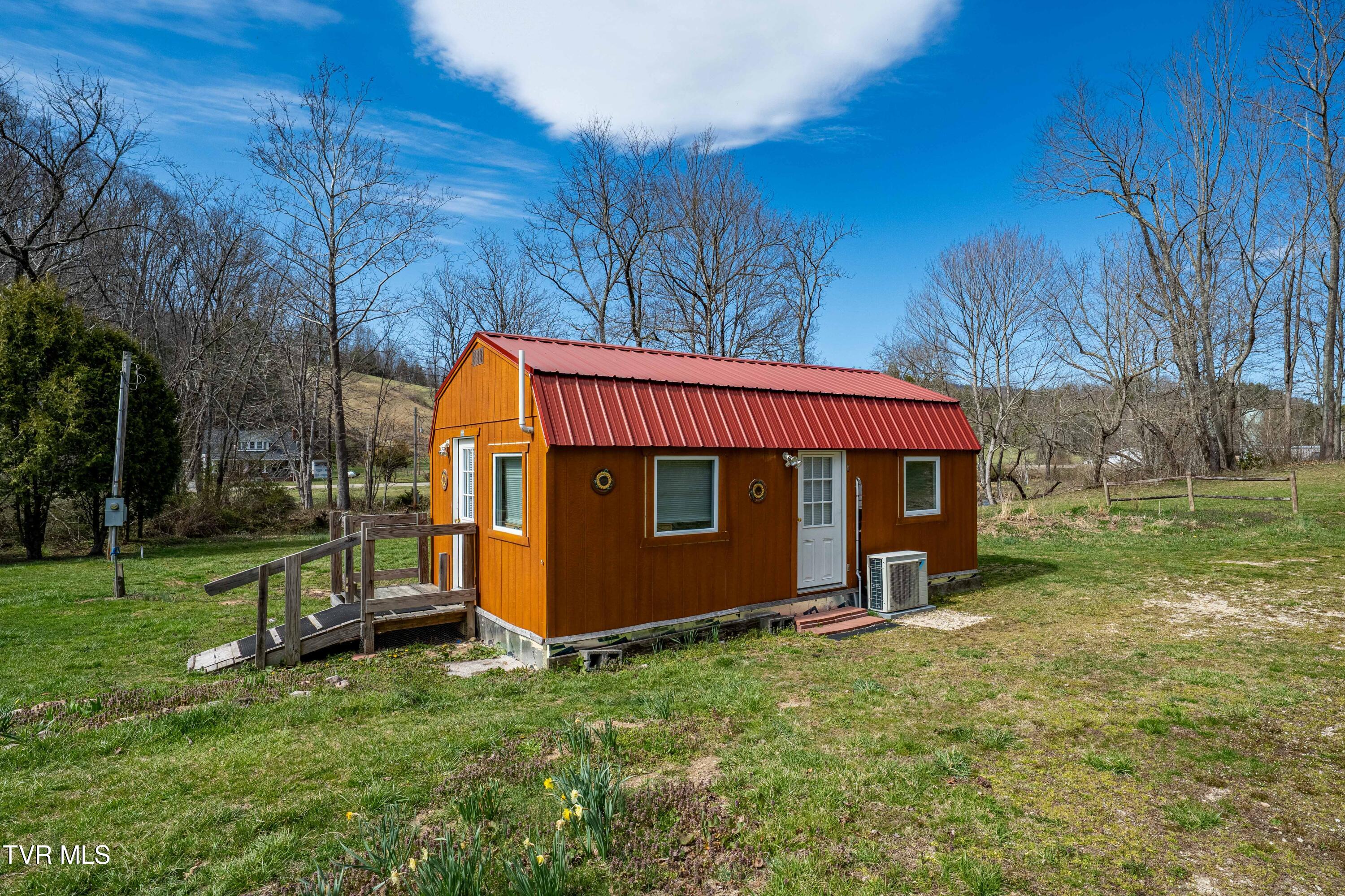 672 Stage Coach Loop Property Photo 10