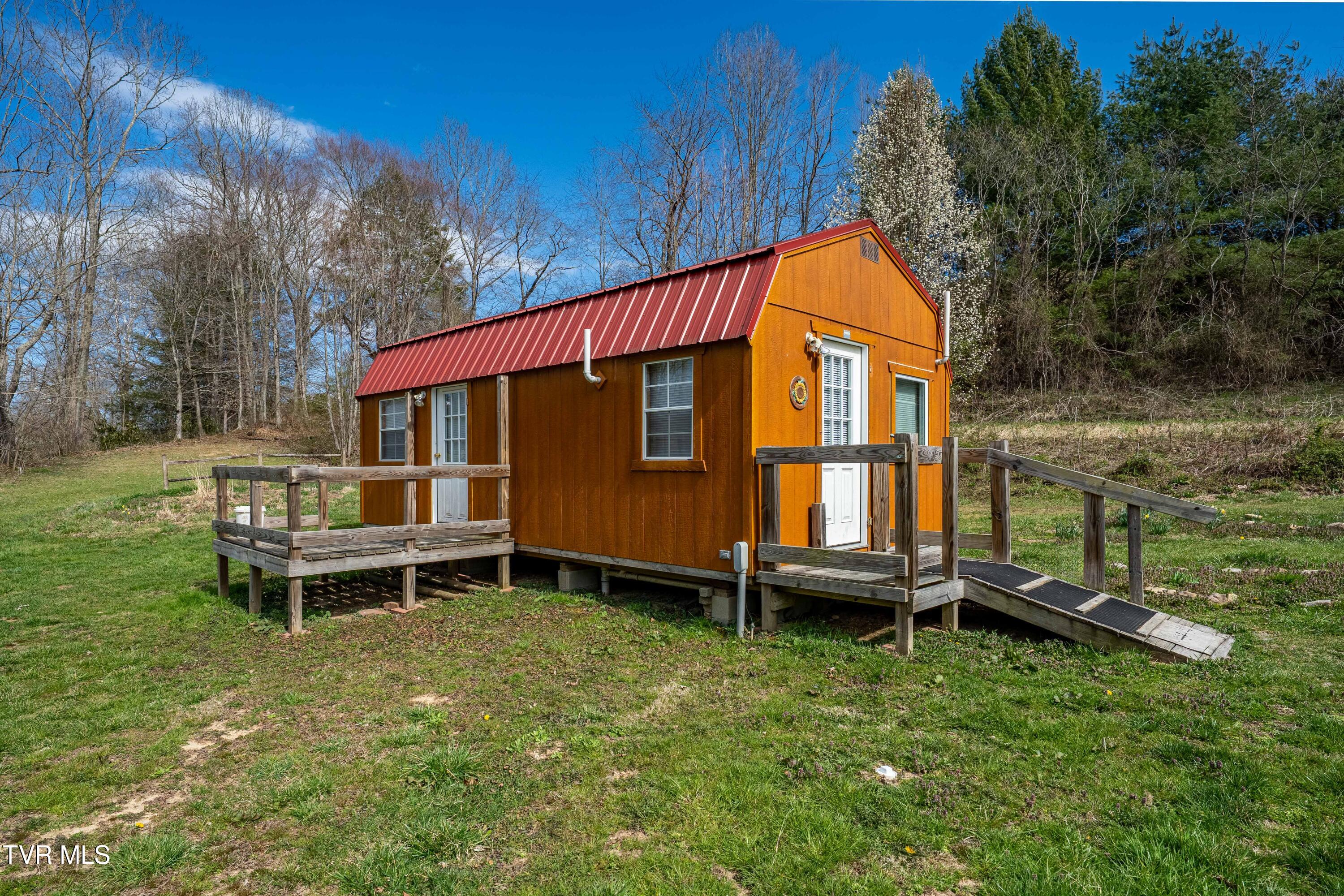 672 Stage Coach Loop Property Photo 12