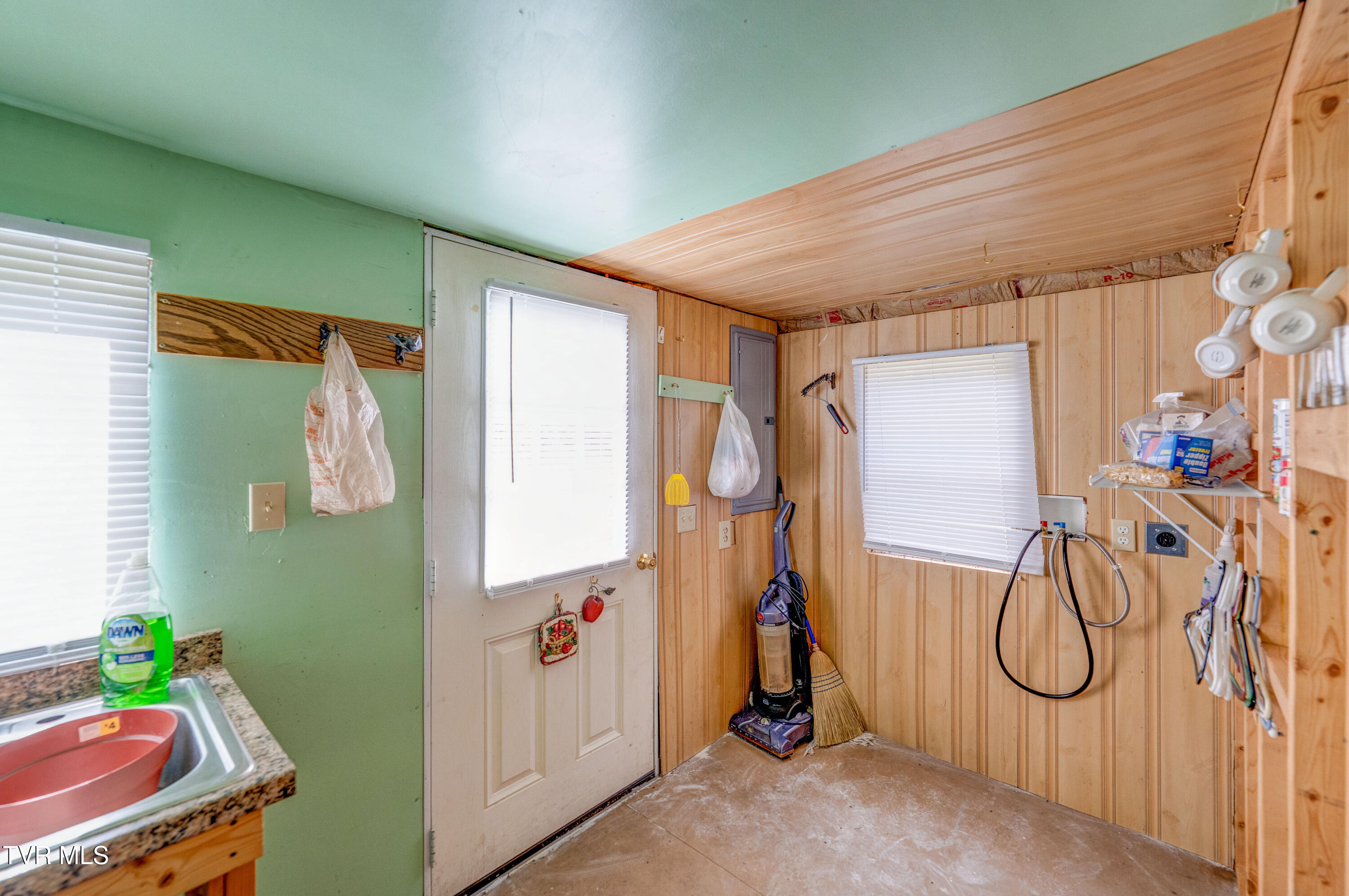 672 Stage Coach Loop Property Photo 15