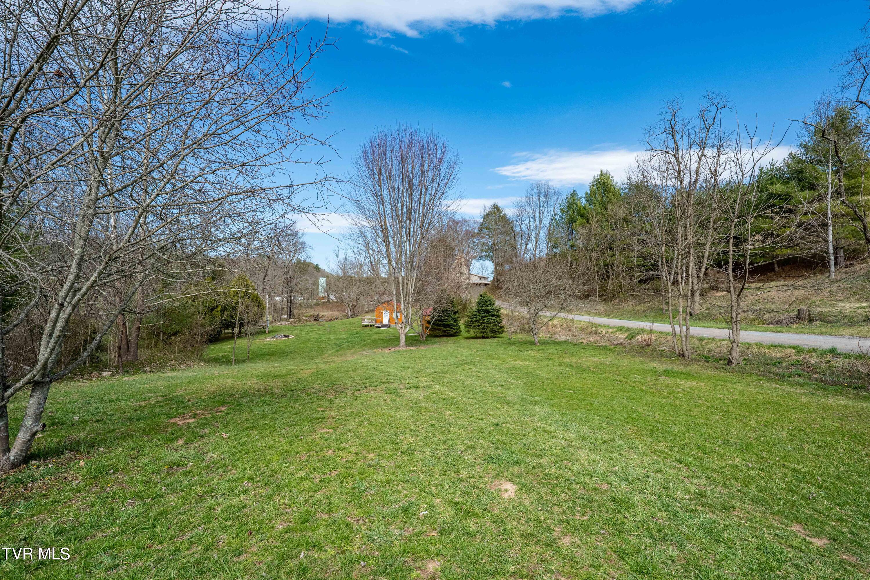 672 Stage Coach Loop Property Photo 37