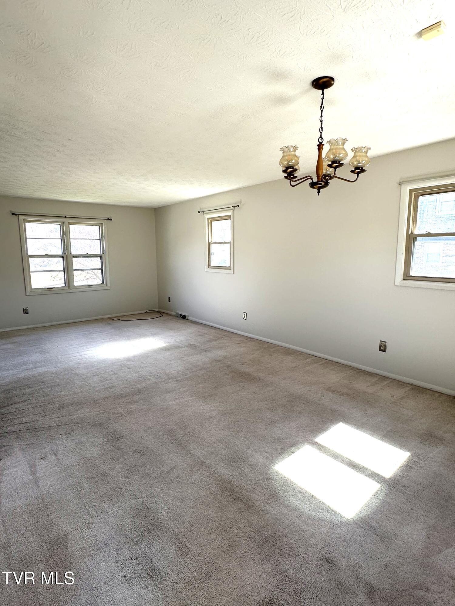 2602 Austin Village Boulevard Property Photo 18
