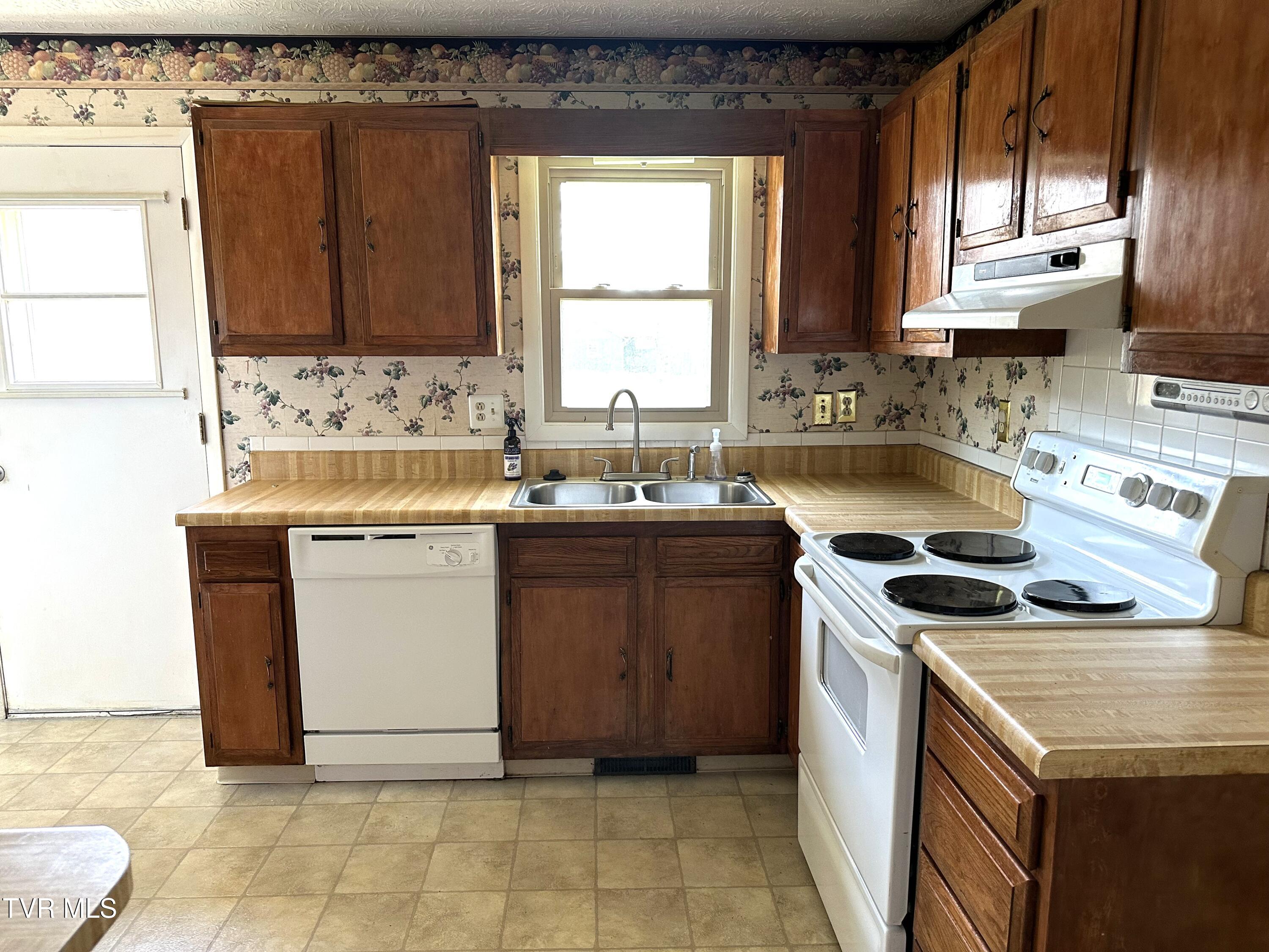 2602 Austin Village Boulevard Property Photo 23