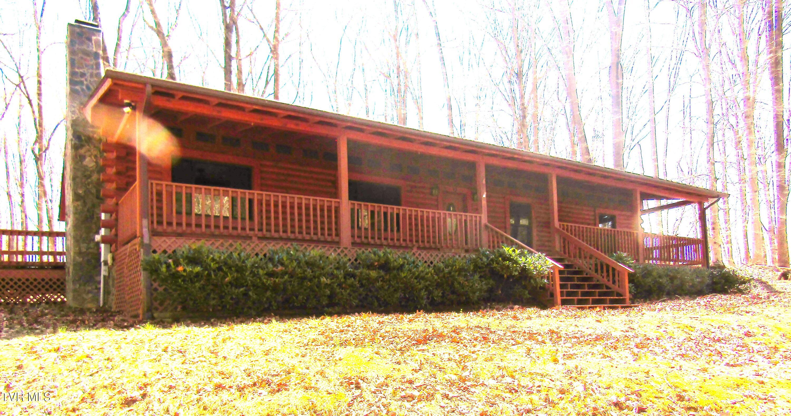 144 Hollow Timbers Drive Property Photo 2