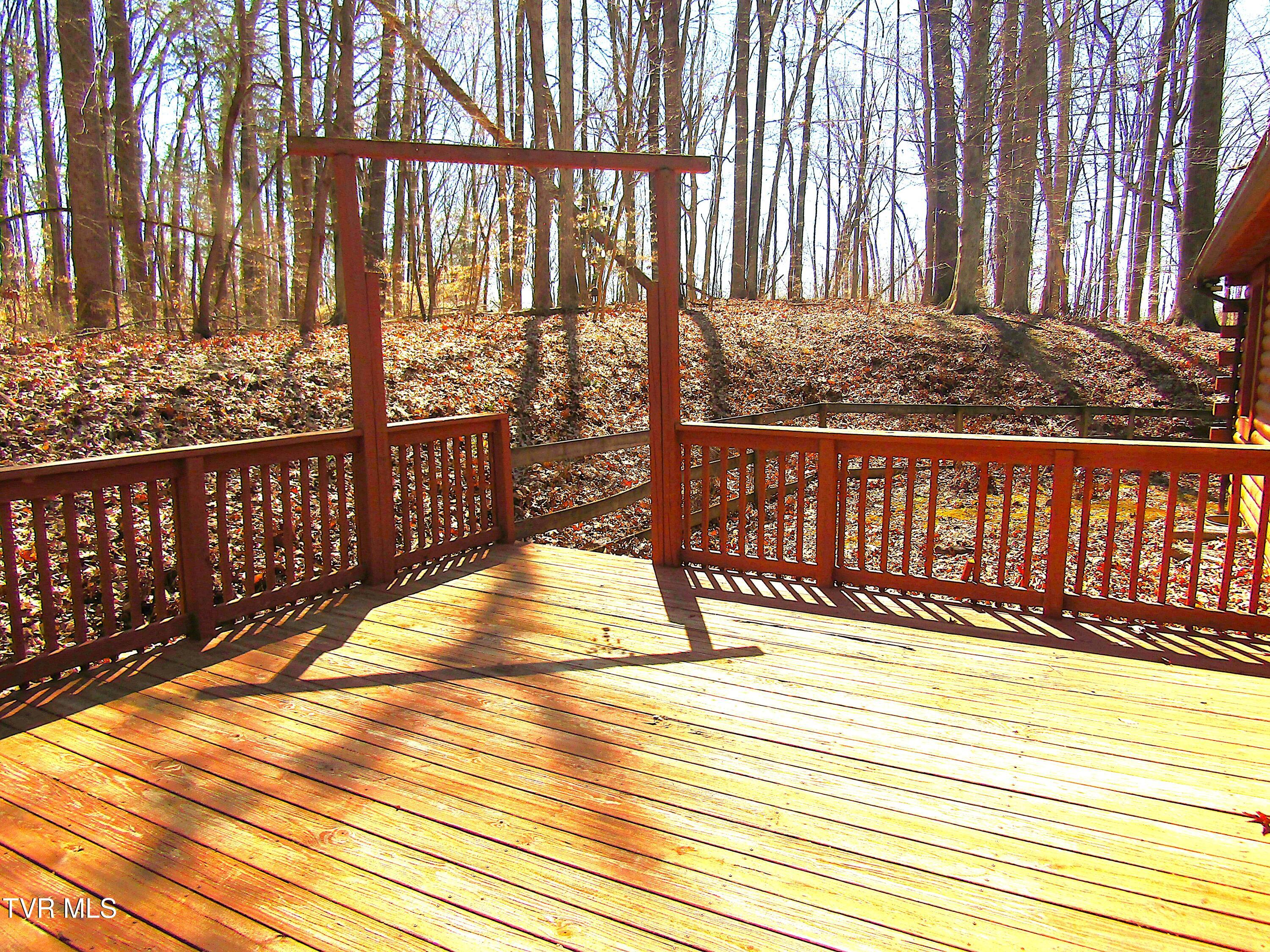 144 Hollow Timbers Drive Property Photo 10
