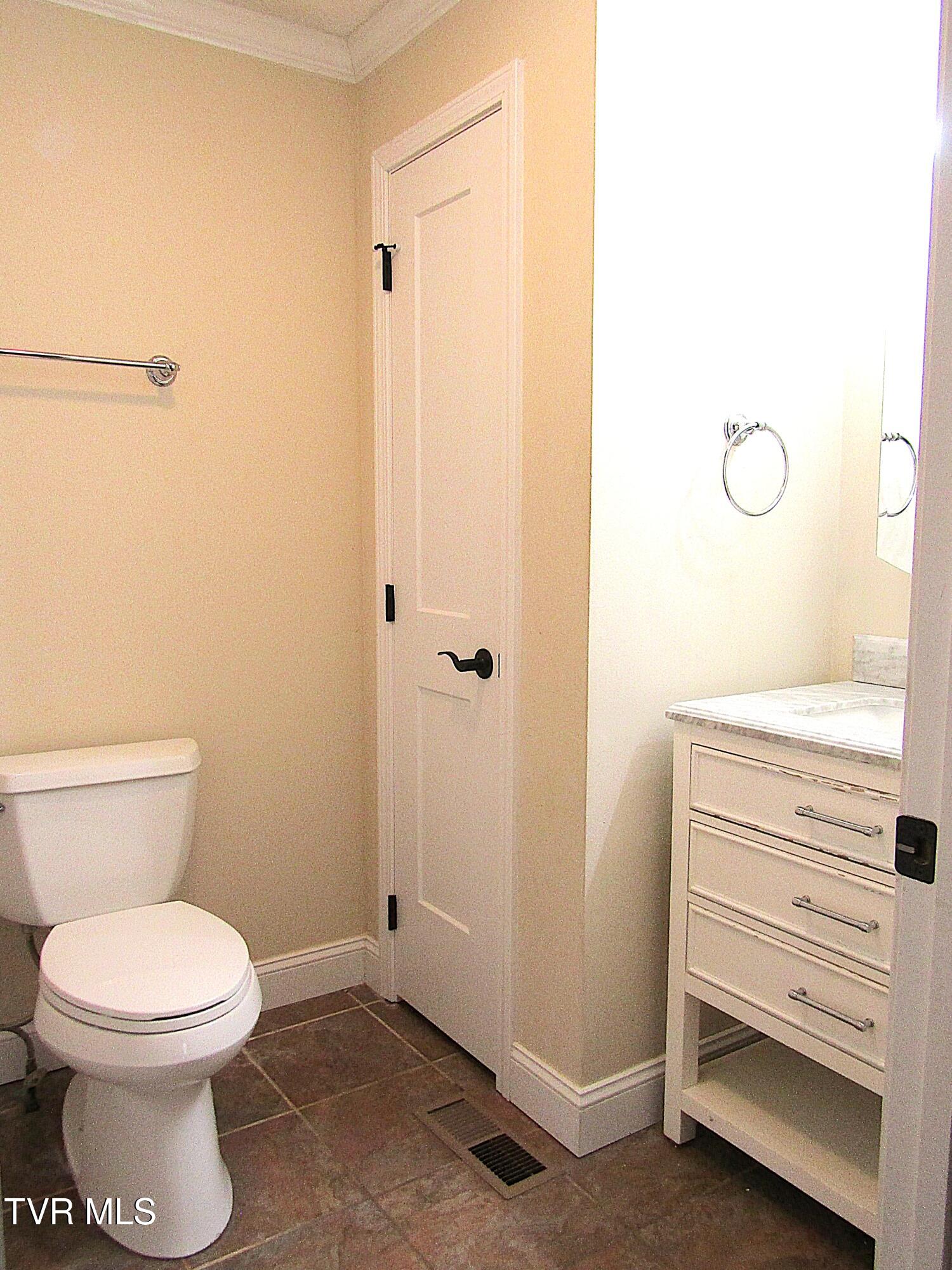 144 Hollow Timbers Drive Property Photo 24