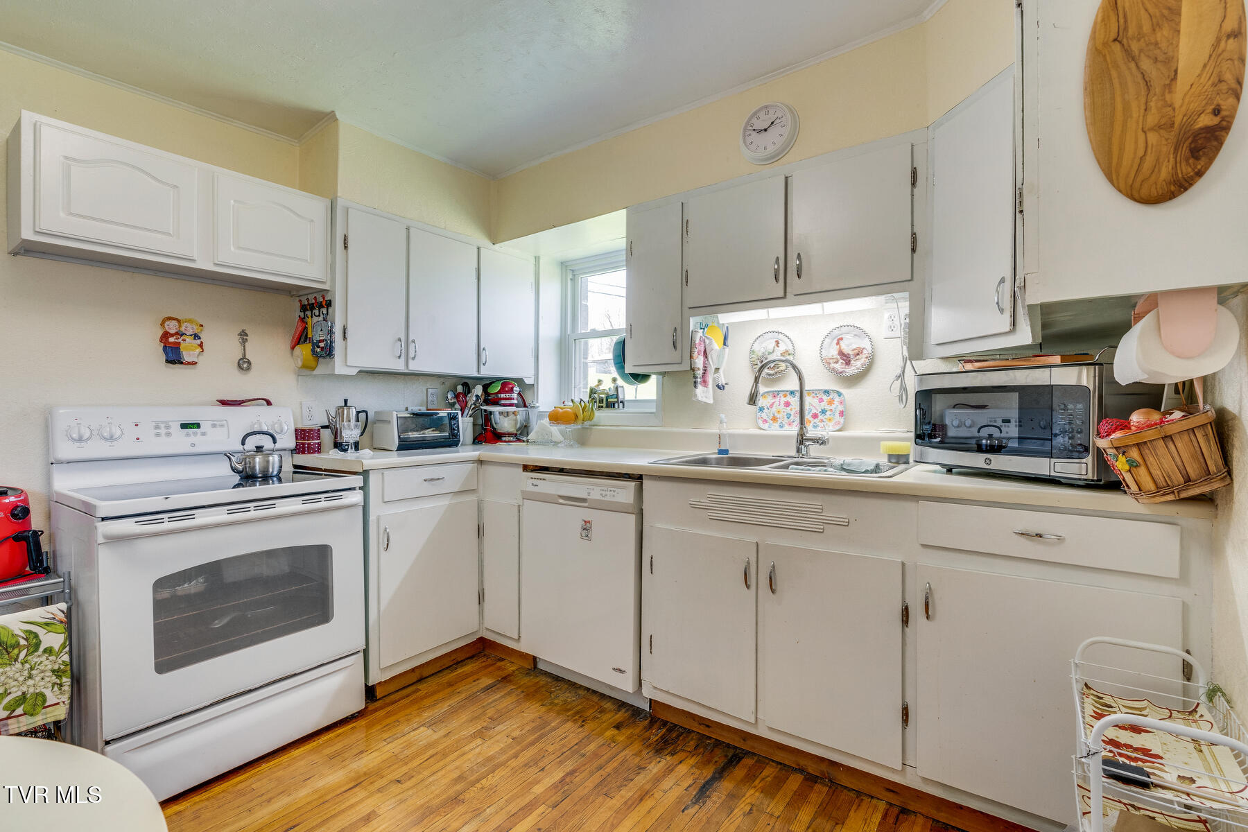 5759 Ring Road Property Photo 10