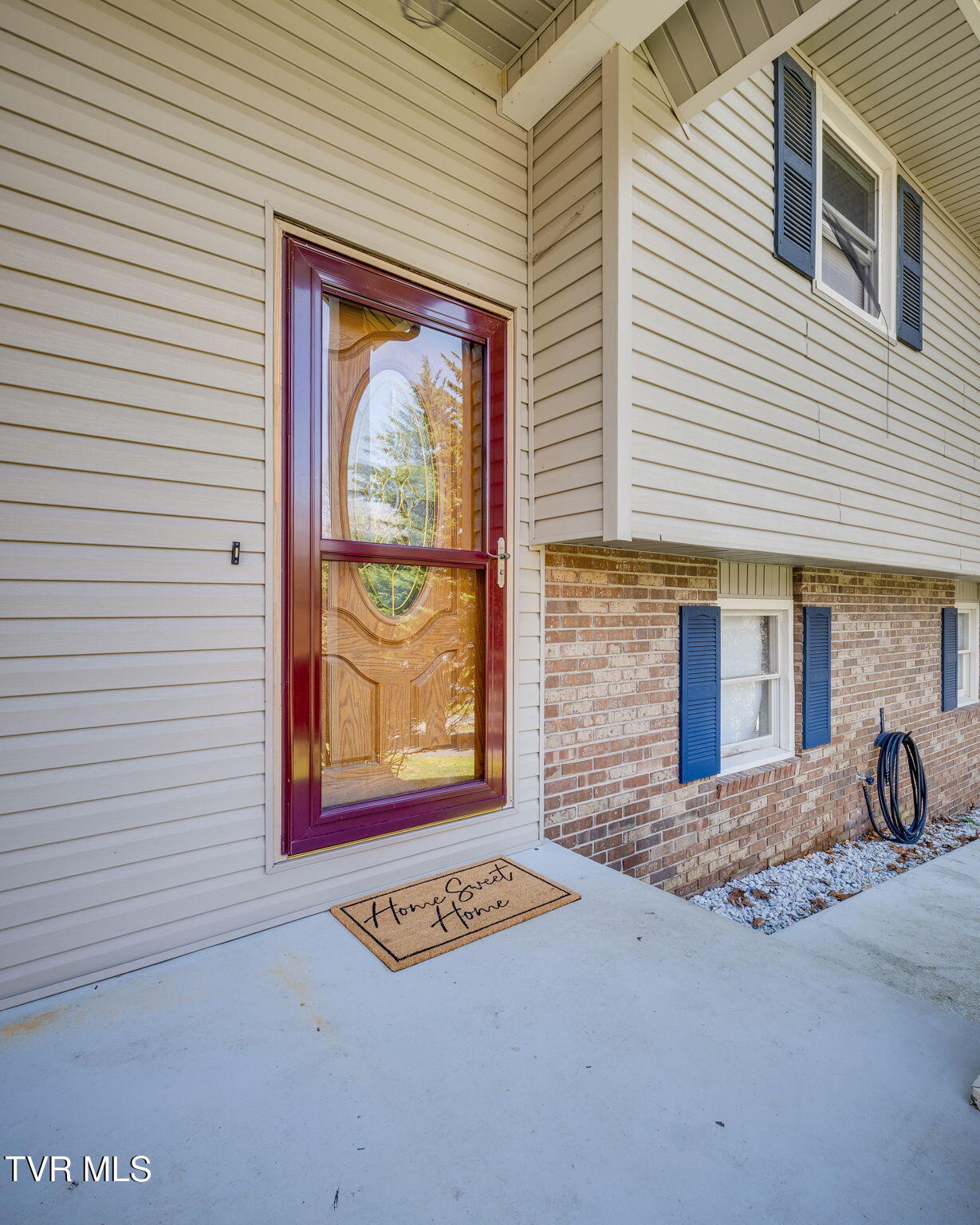 736 Fleetwood Avenue Property Photo 4
