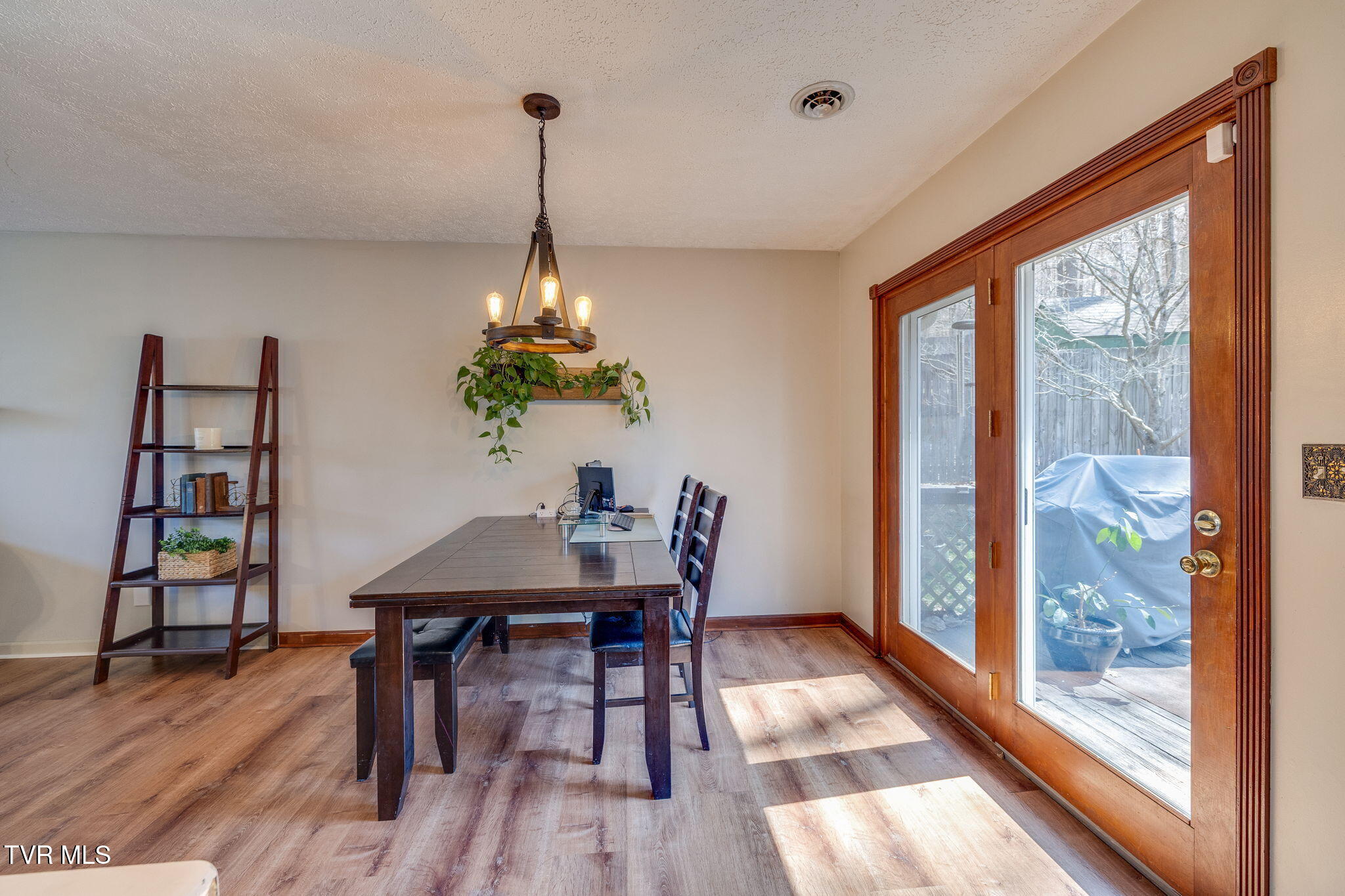736 Fleetwood Avenue Property Photo 10