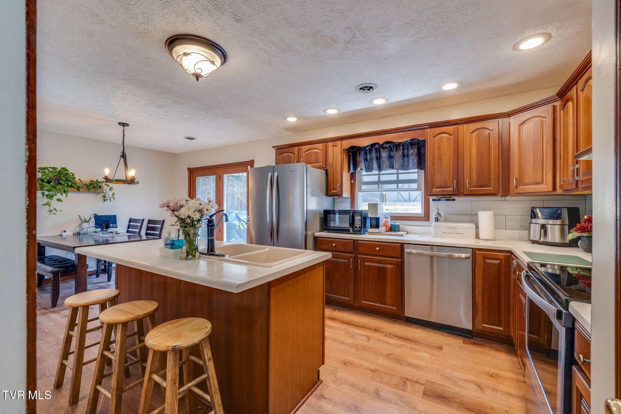 736 Fleetwood Avenue Property Photo 12