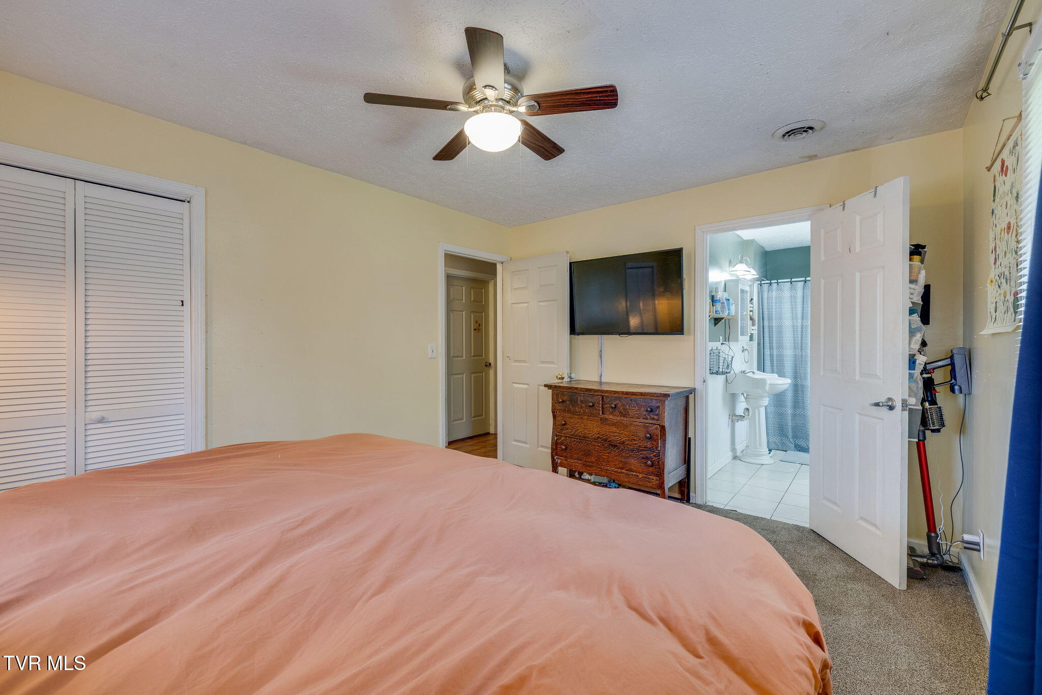 736 Fleetwood Avenue Property Photo 15