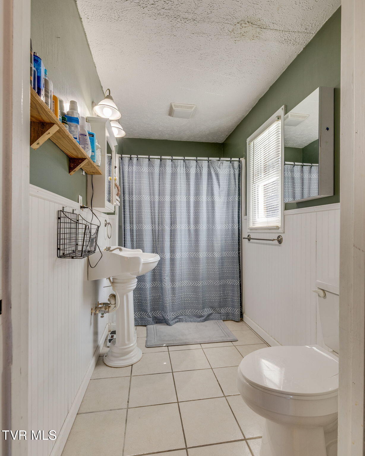736 Fleetwood Avenue Property Photo 16