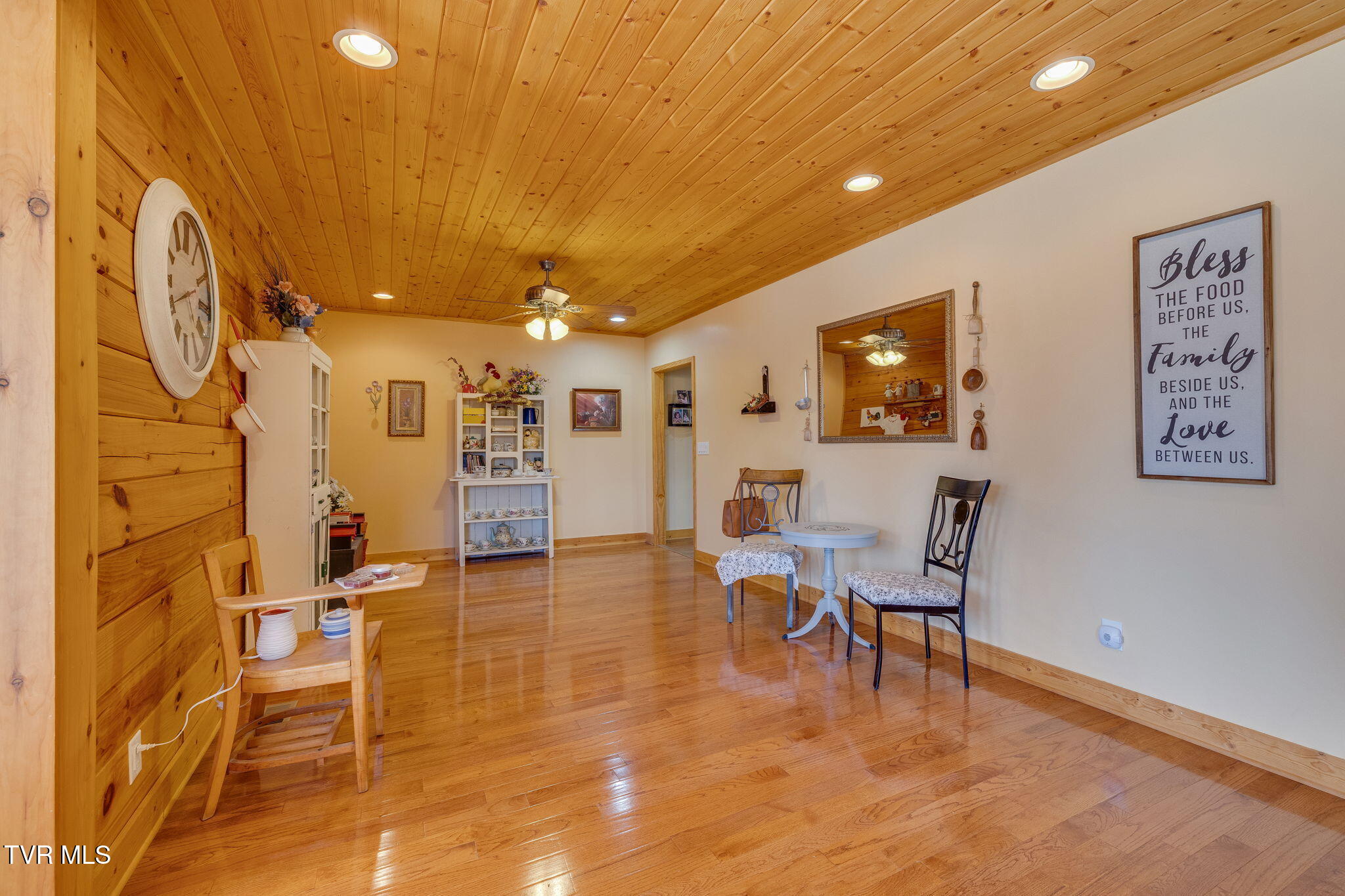 567 Way Cross Road Property Photo 28