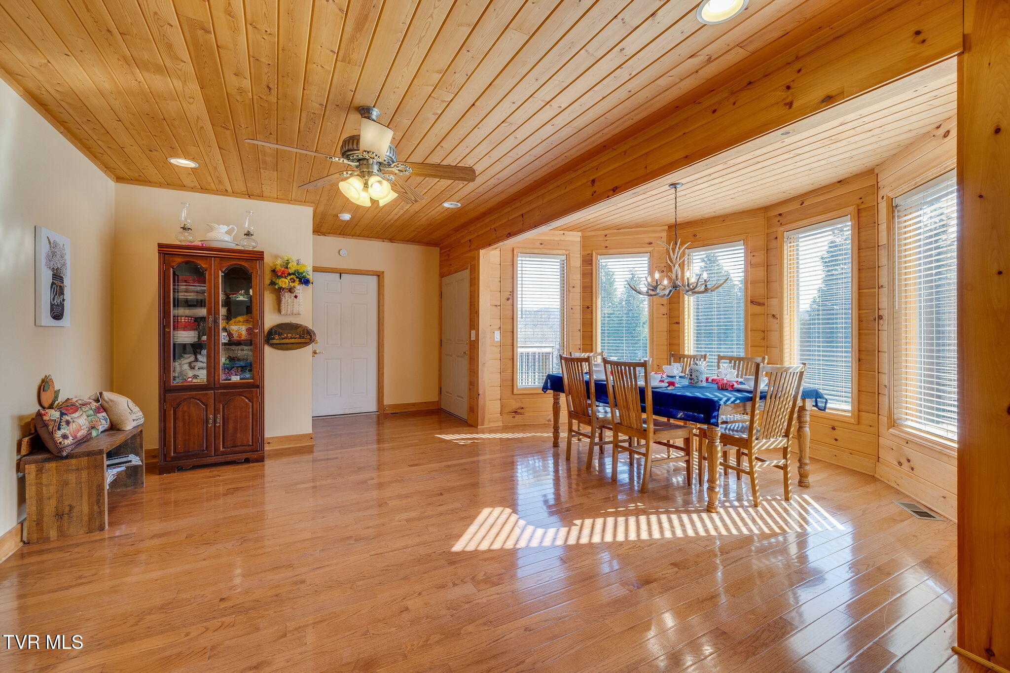 567 Way Cross Road Property Photo 29