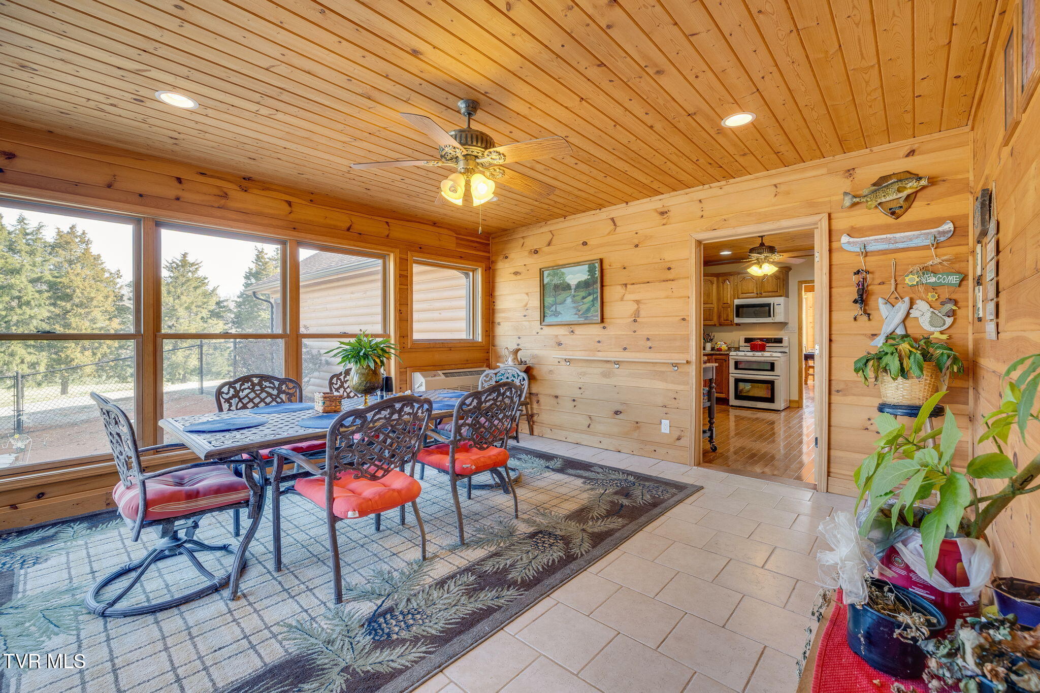 567 Way Cross Road Property Photo 35
